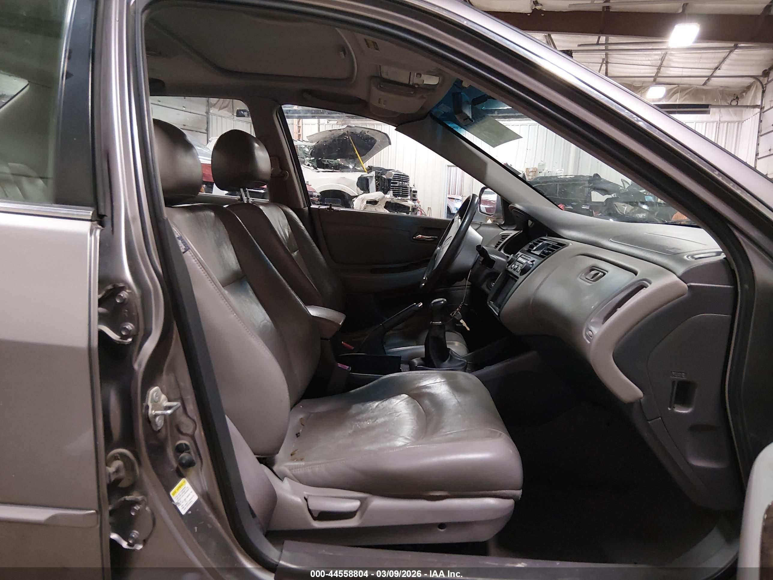 HONDA ACCORD image 5