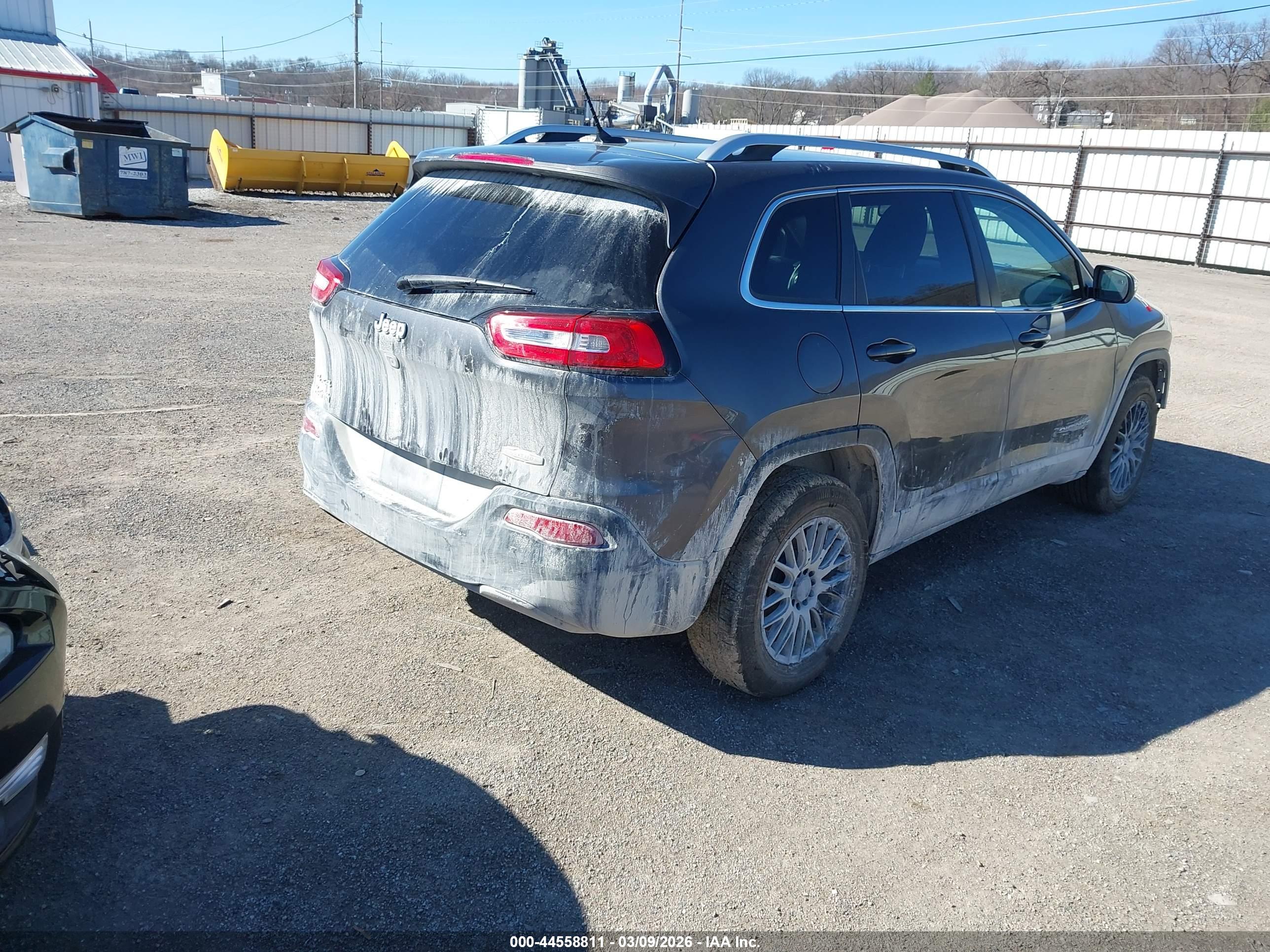 JEEP CHEROKEE image 4