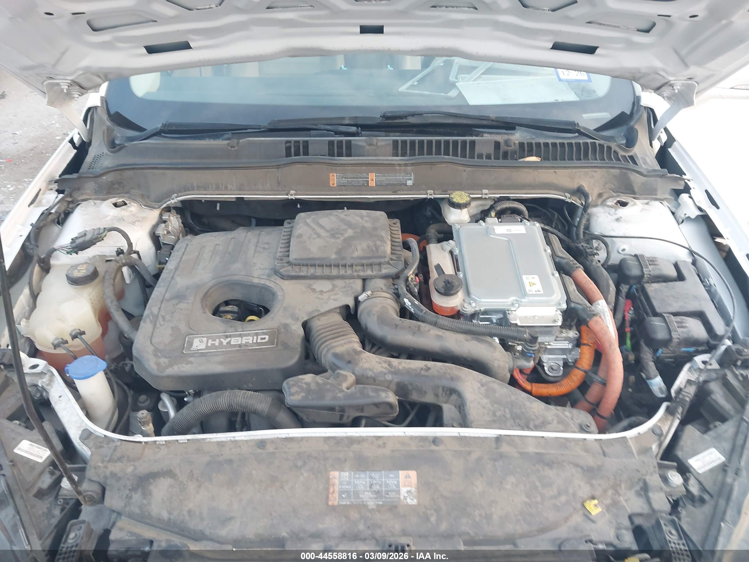 FORD FUSION image 10