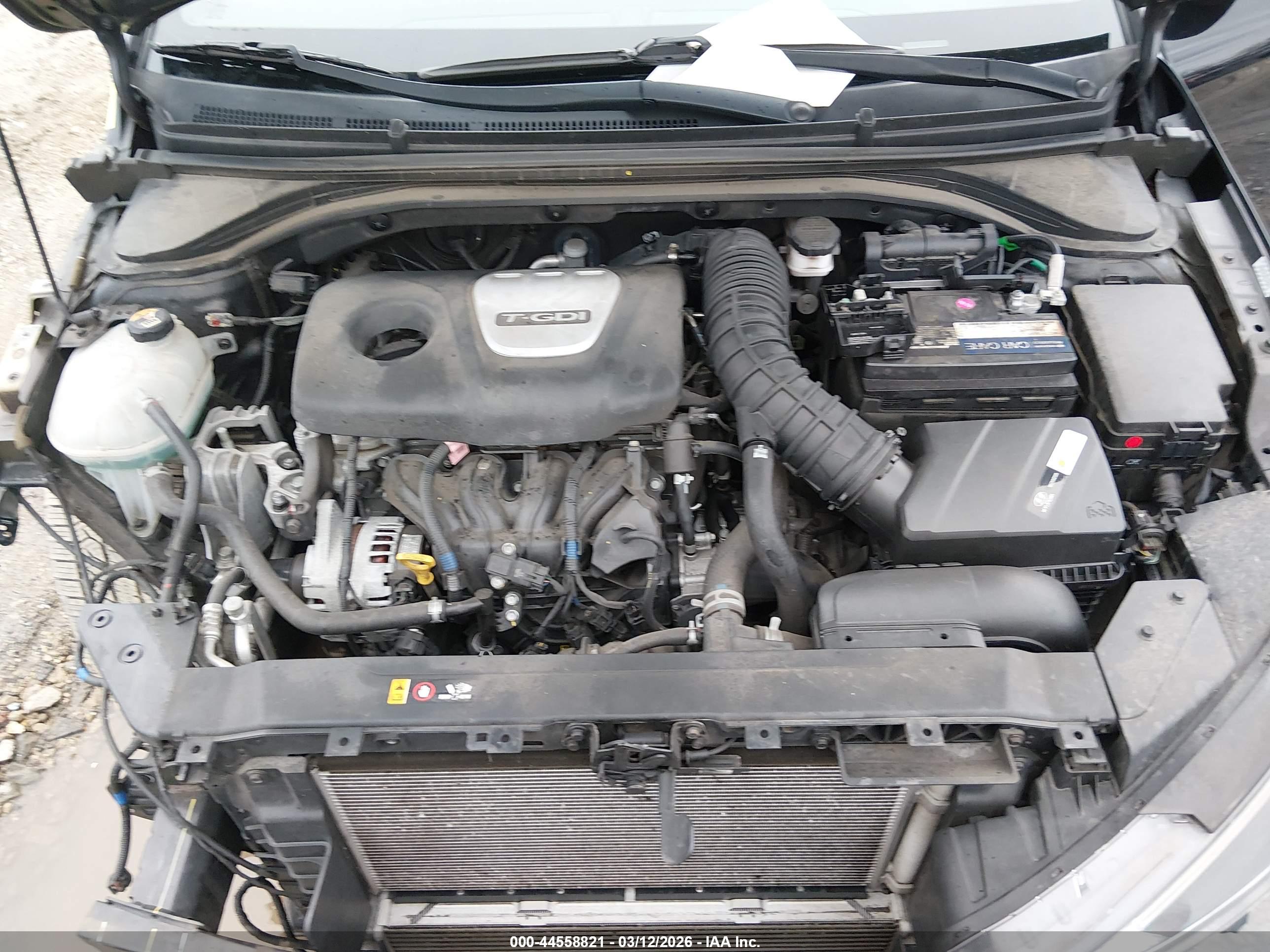HYUNDAI ELANTRA image 10