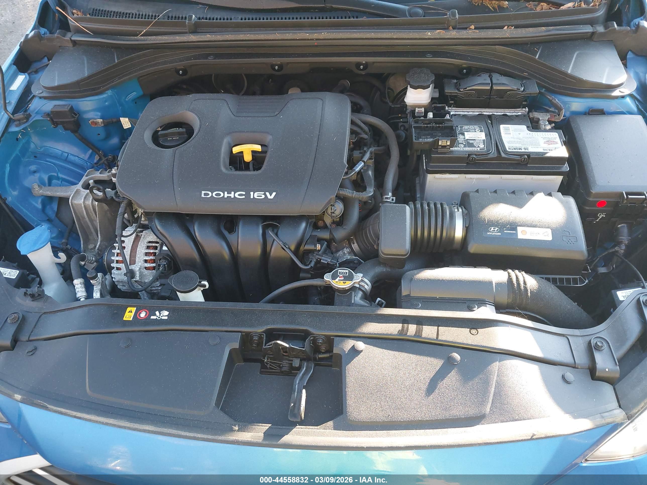 HYUNDAI ELANTRA image 10