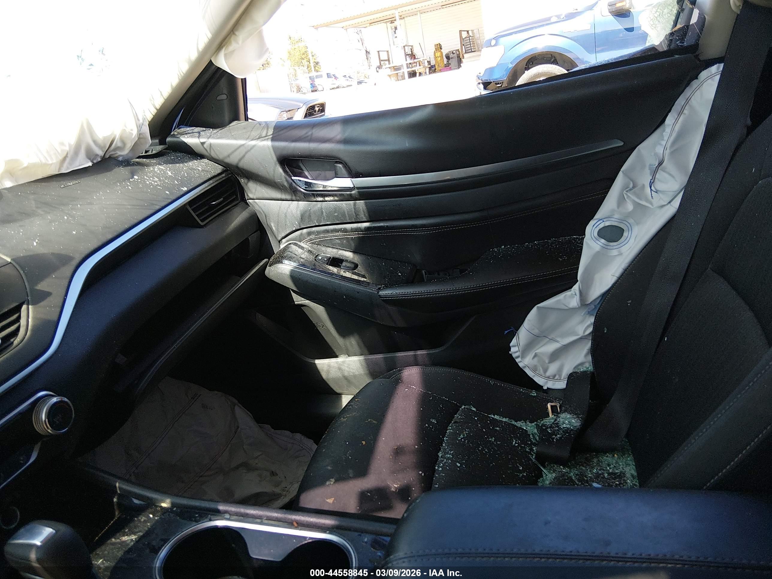 NISSAN ALTIMA image 5