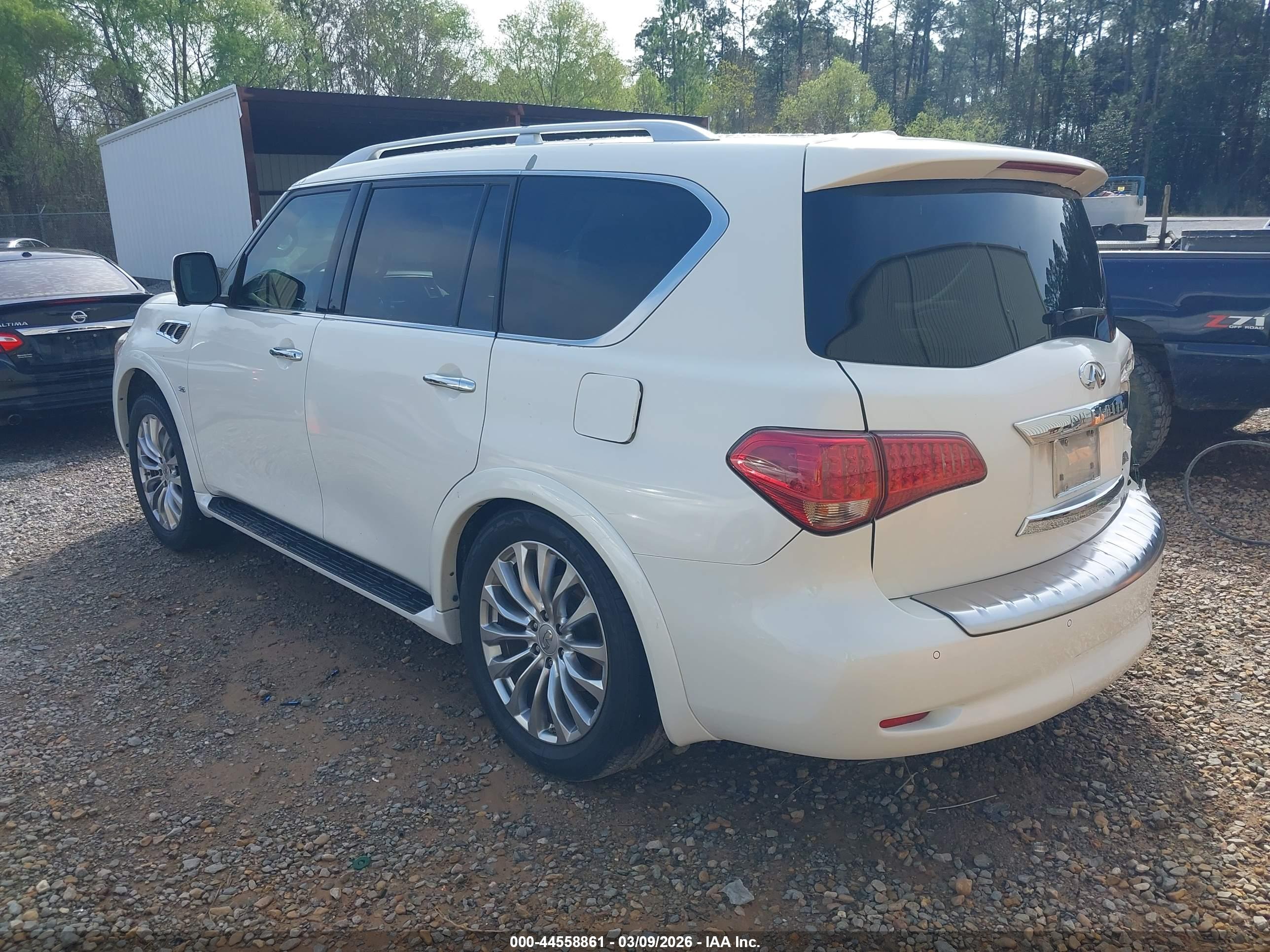 INFINITI QX80 image 3