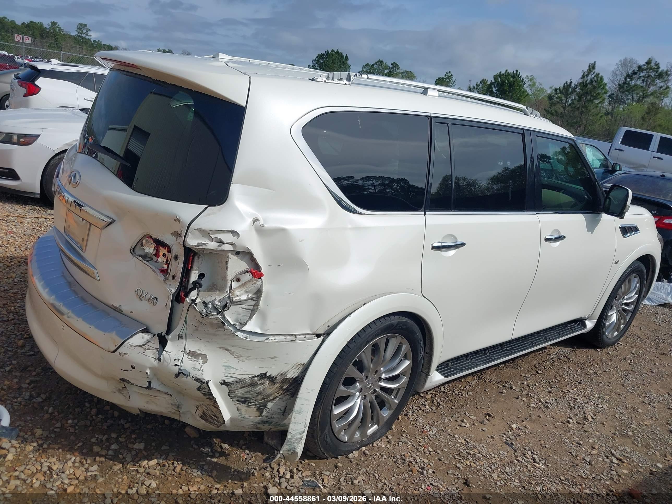 INFINITI QX80 image 4