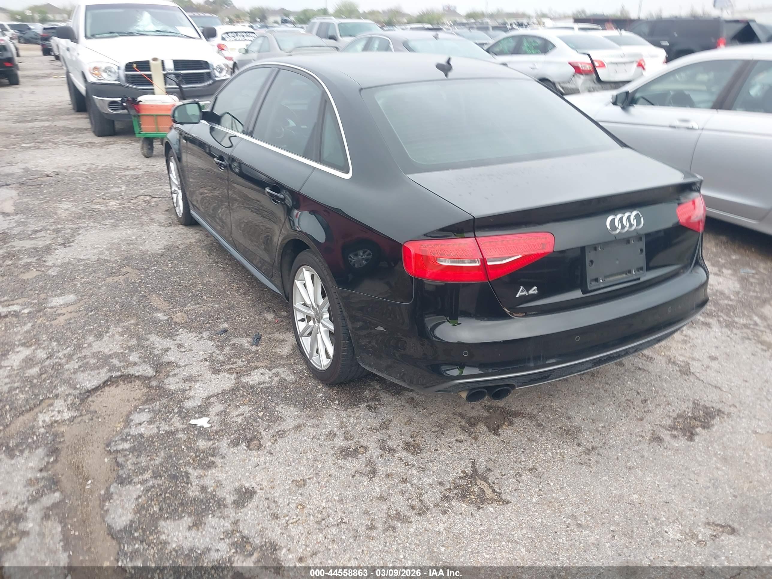AUDI A4 image 3