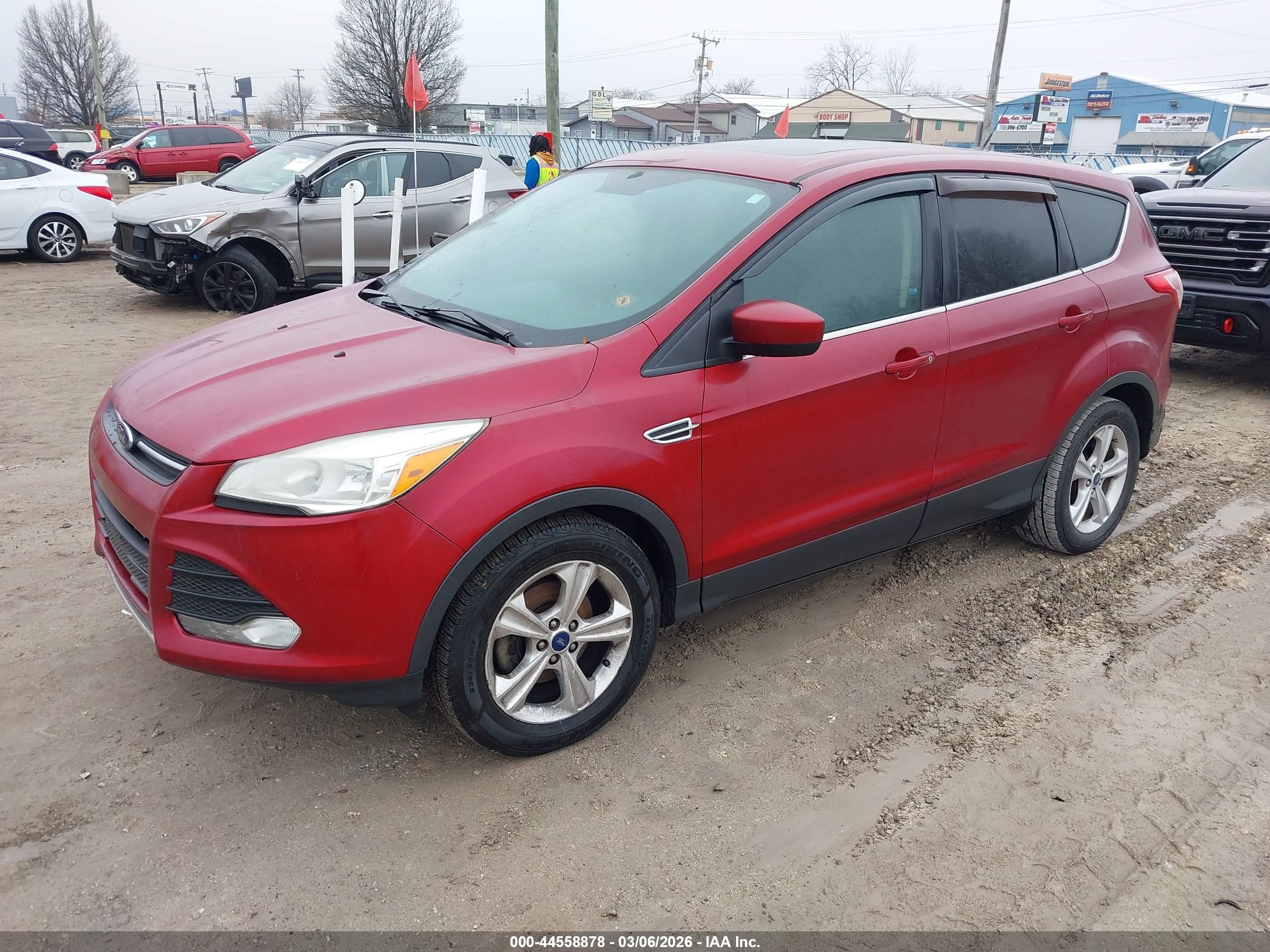 FORD ESCAPE image 2