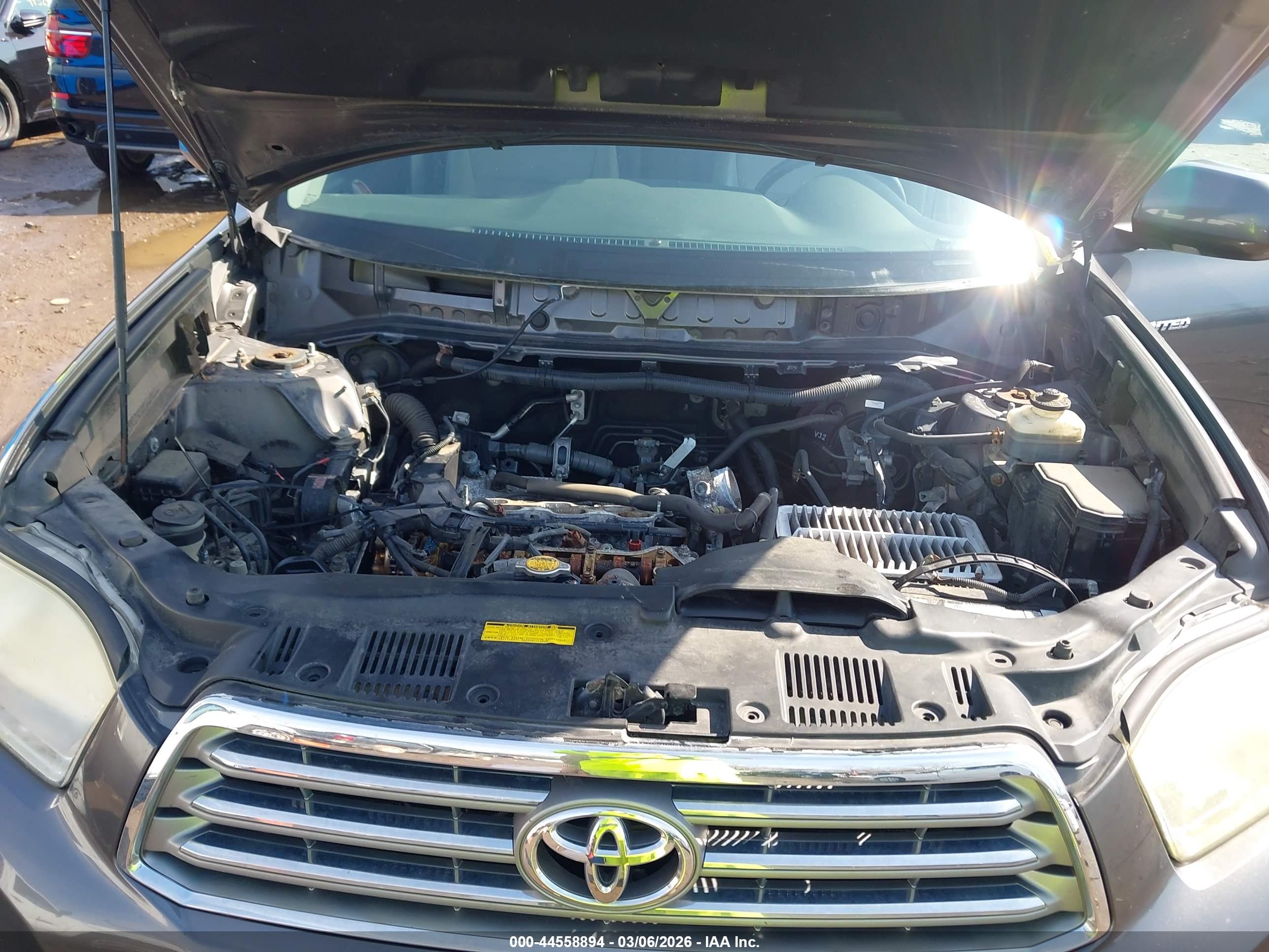 TOYOTA HIGHLANDER image 10