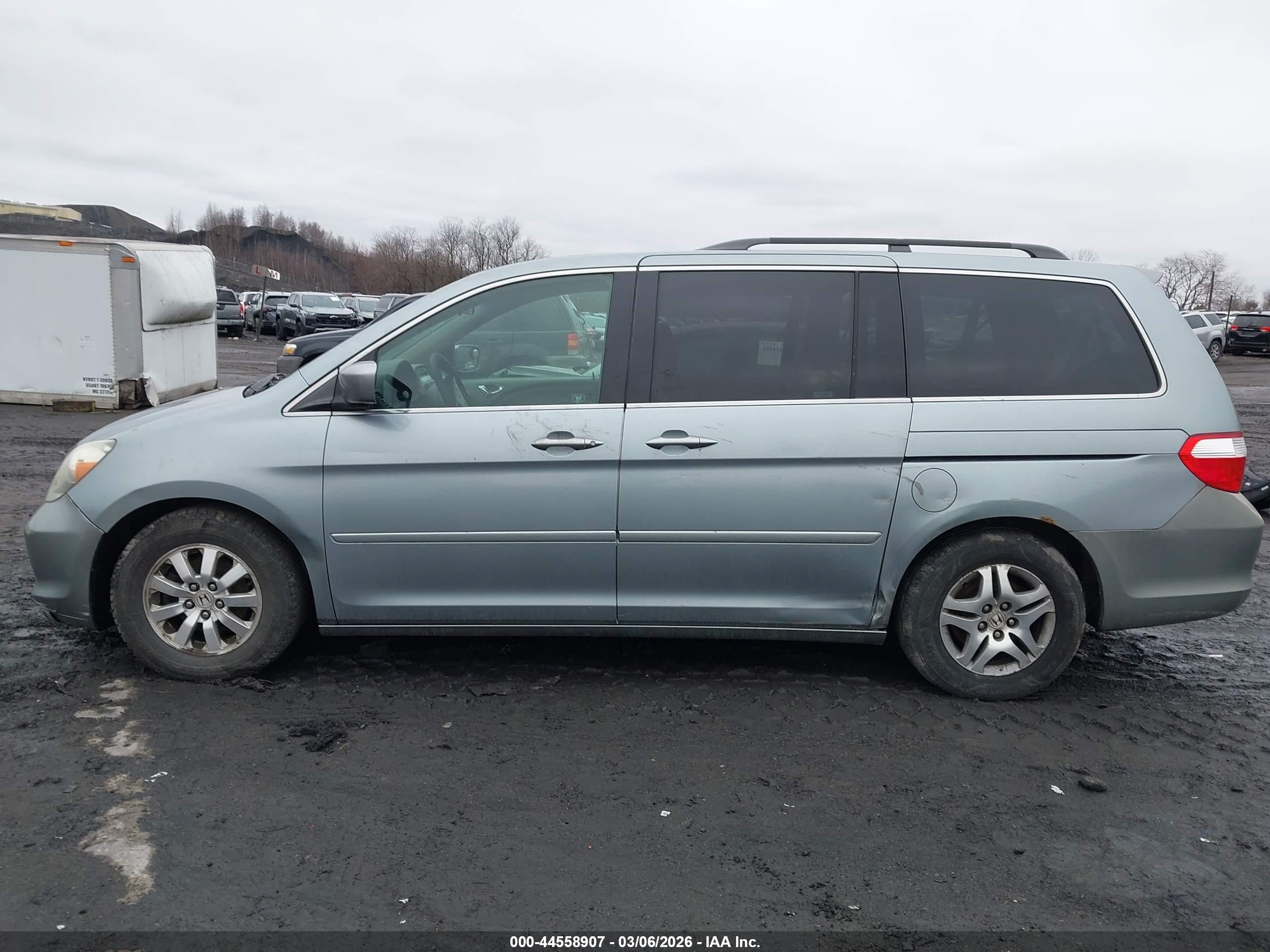 HONDA ODYSSEY image 6