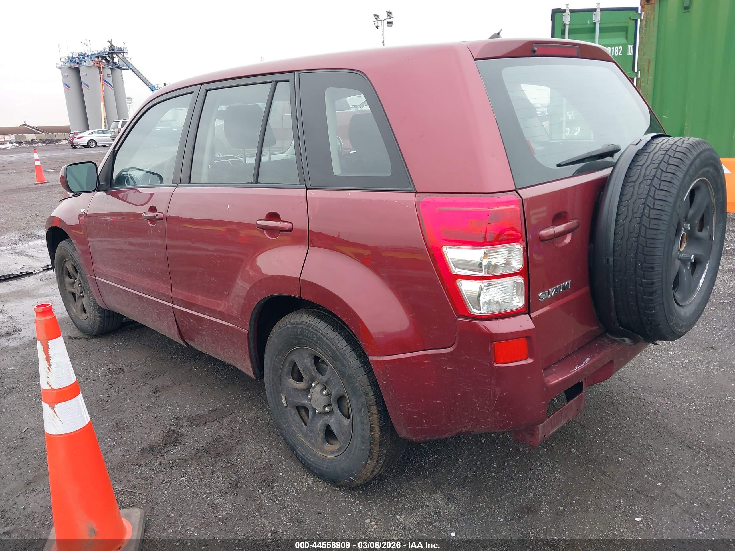 SUZUKI GRAND image 3