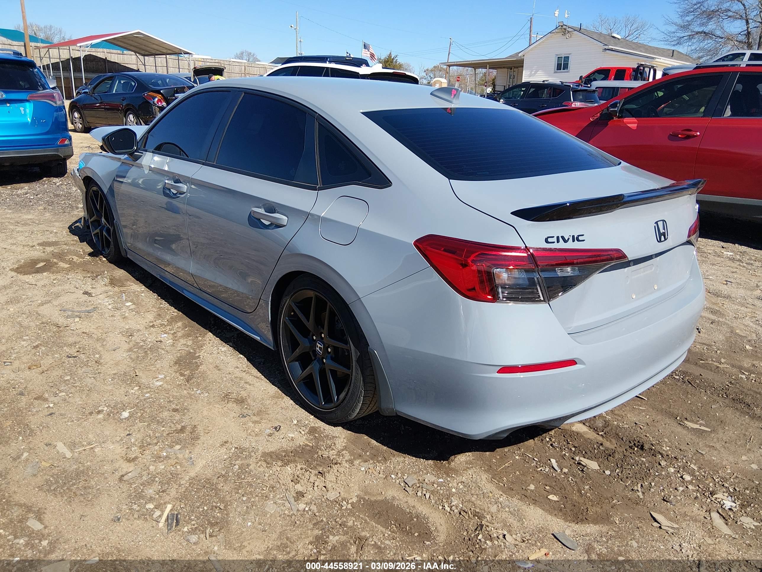 HONDA CIVIC image 3