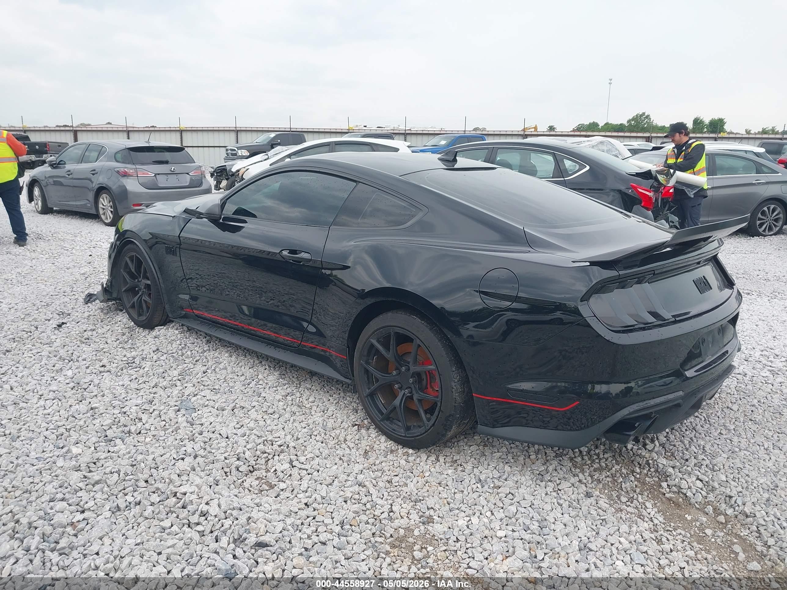 FORD MUSTANG image 3