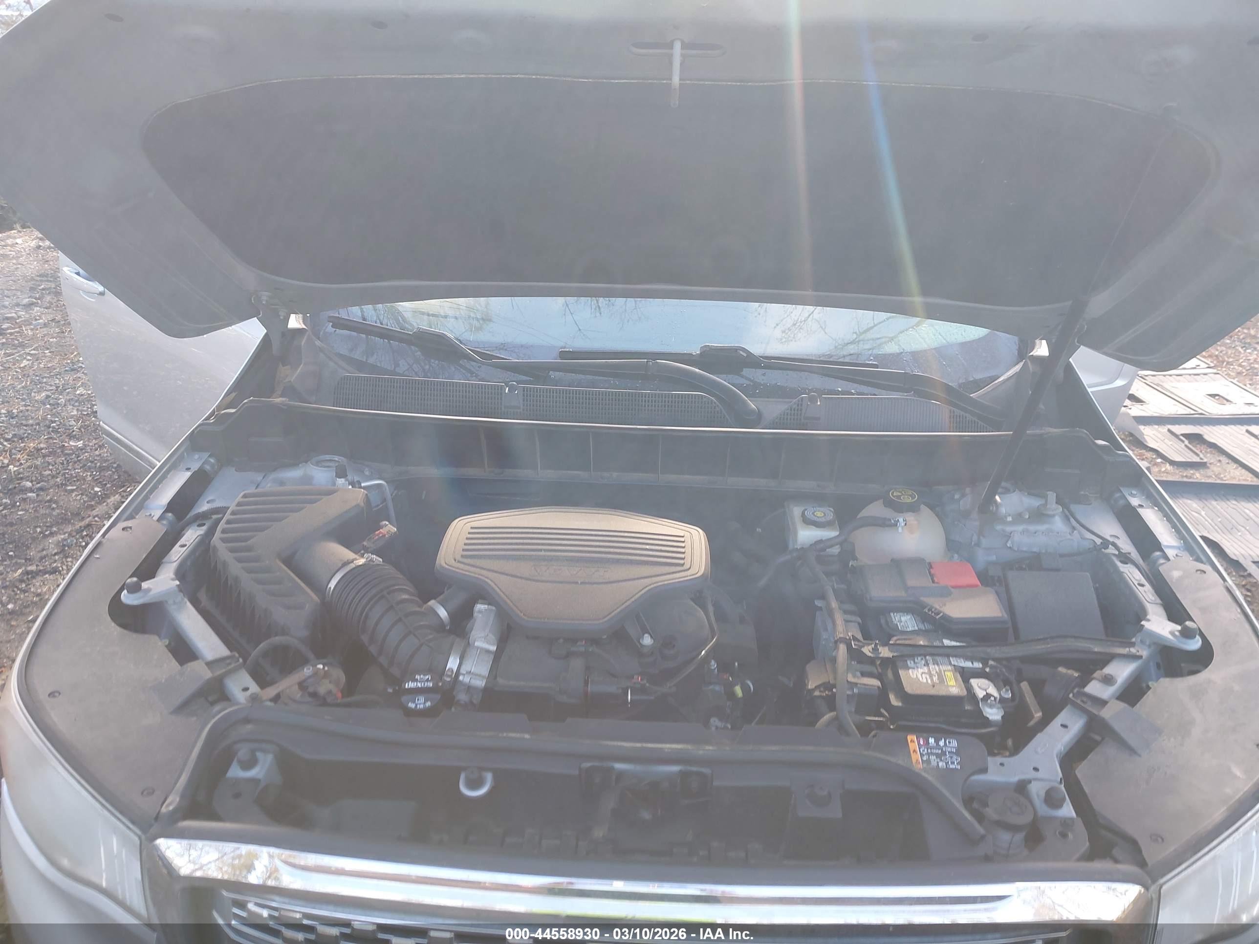 GMC ACADIA image 10
