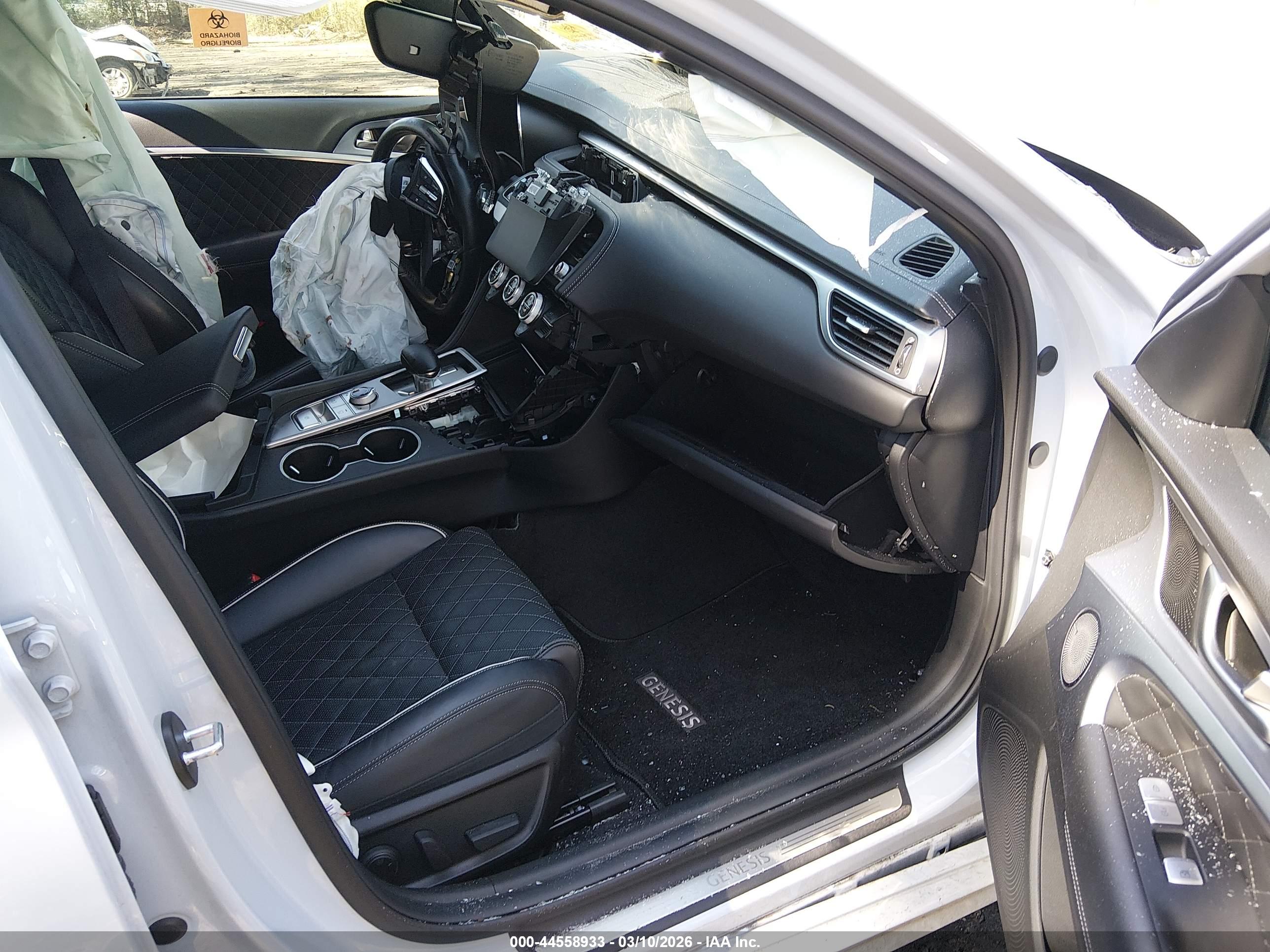 GENESIS G70 image 5
