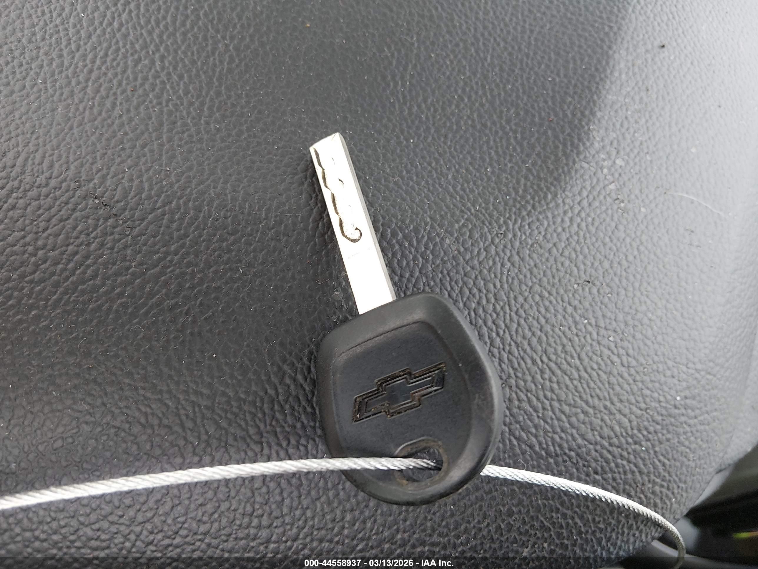 CHEVROLET COLORADO image 11