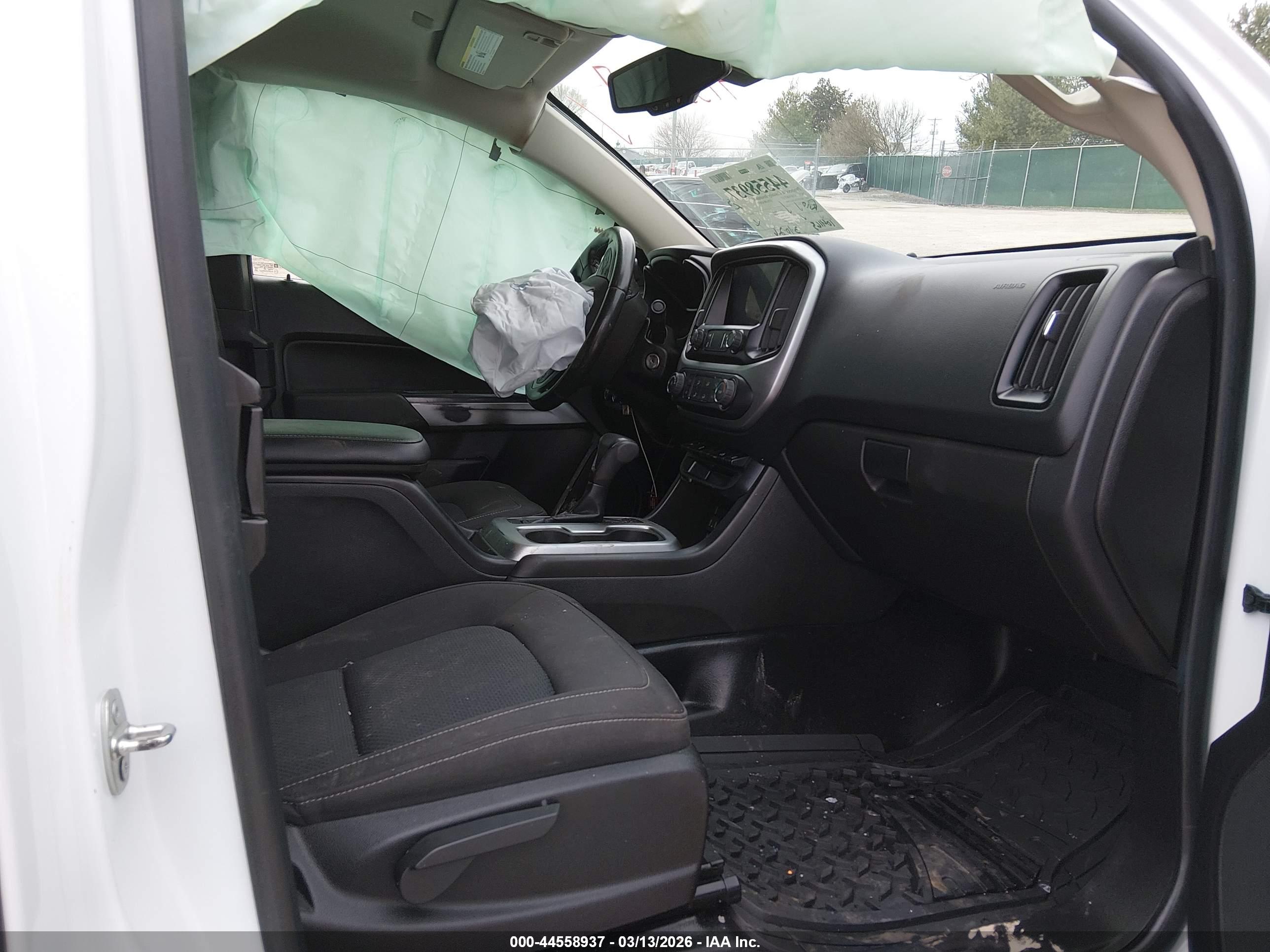 CHEVROLET COLORADO image 5