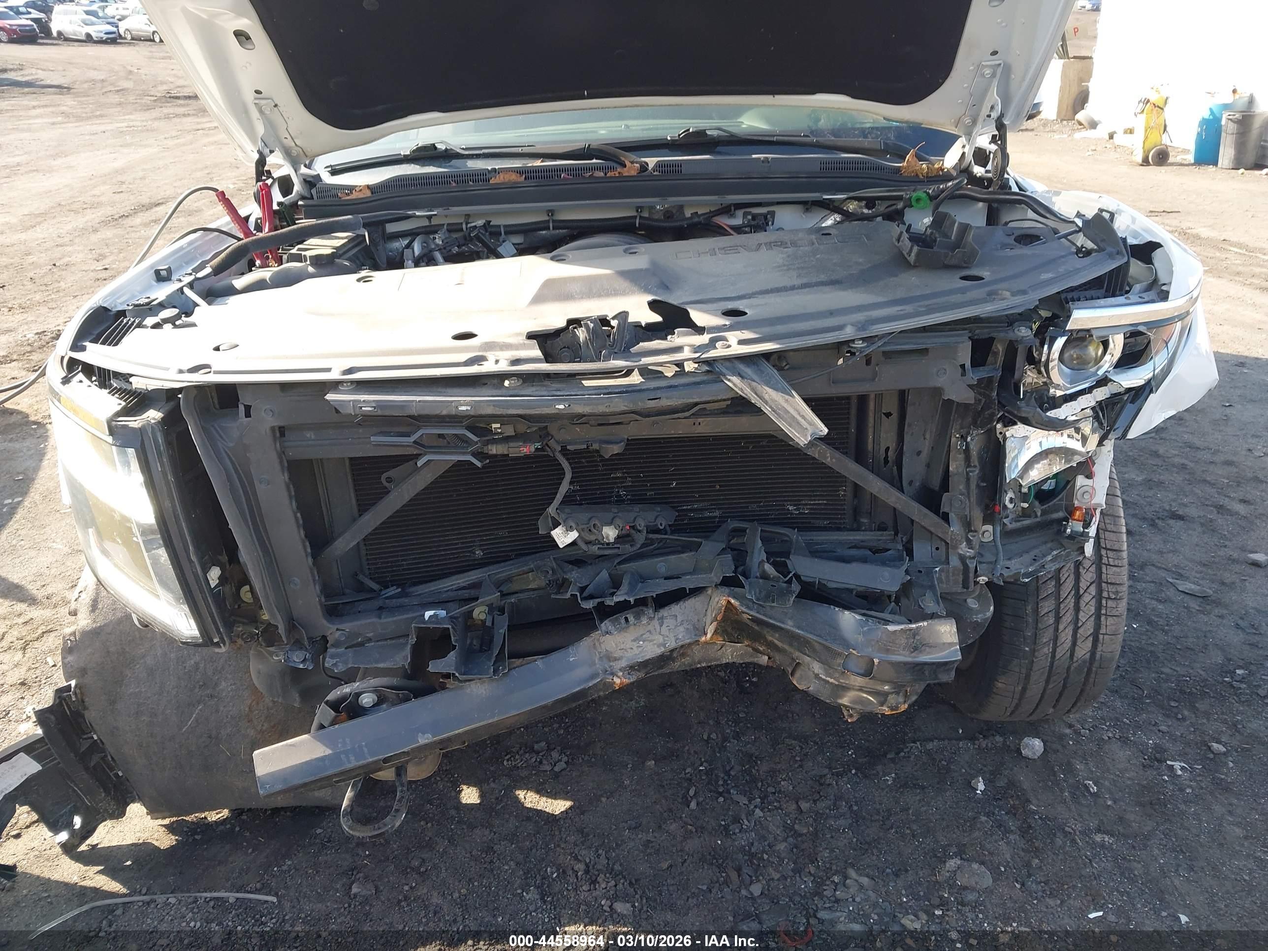 CHEVROLET TAHOE image 6