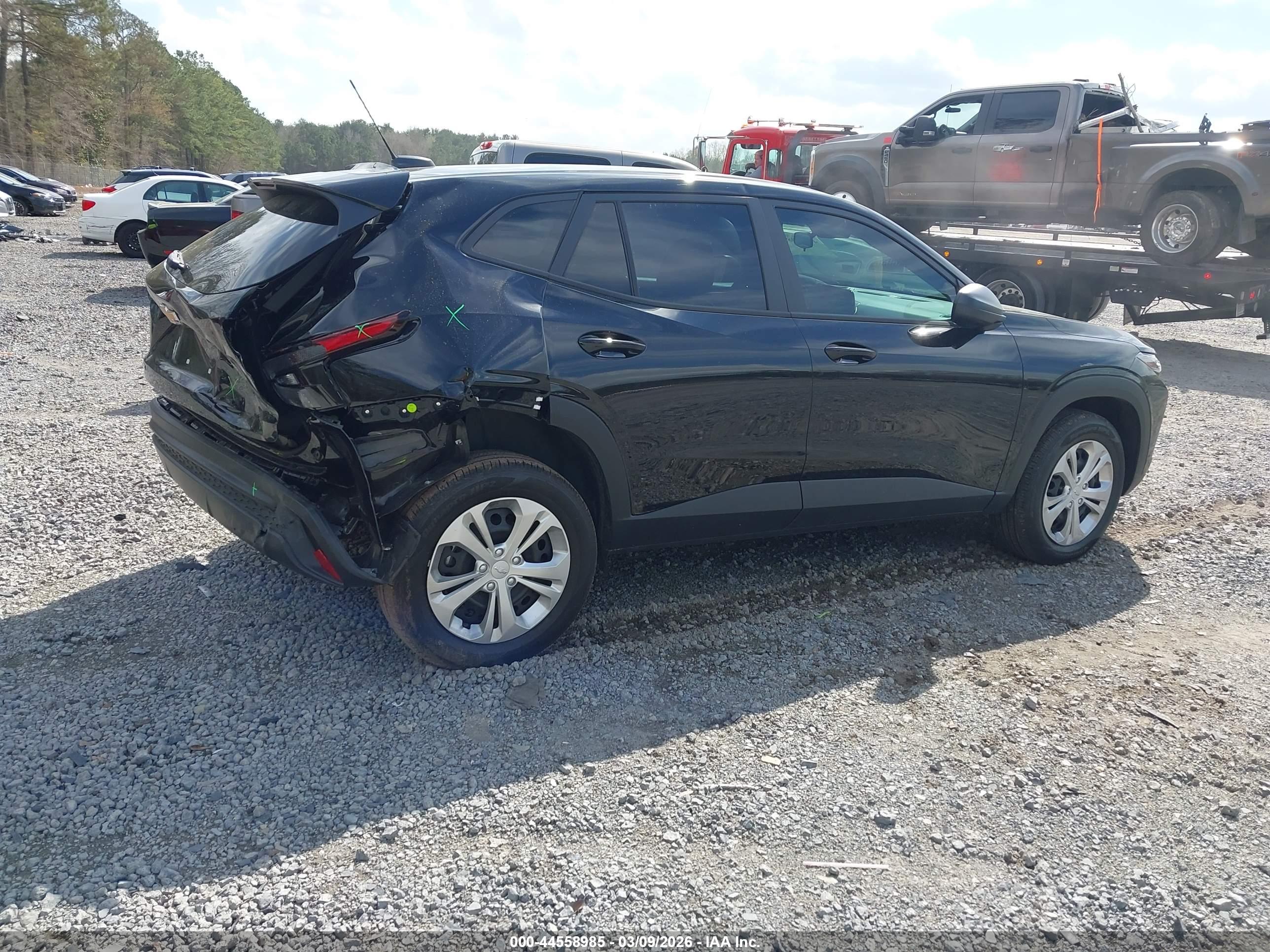 CHEVROLET TRAX image 4
