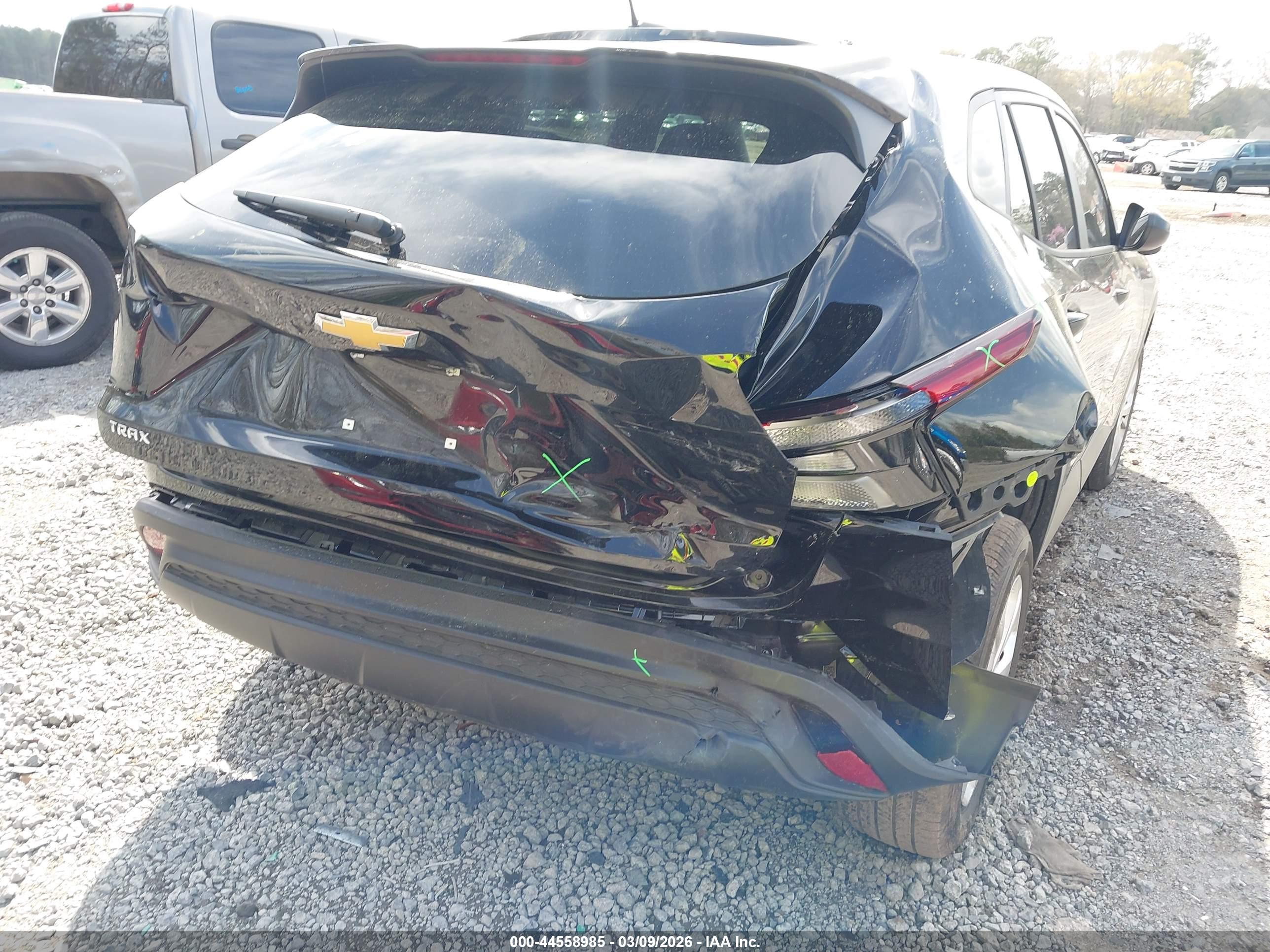 CHEVROLET TRAX image 6