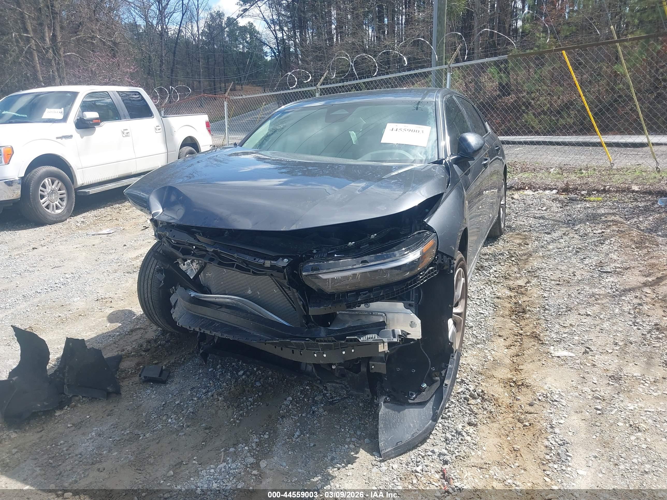 HONDA ACCORD image 2