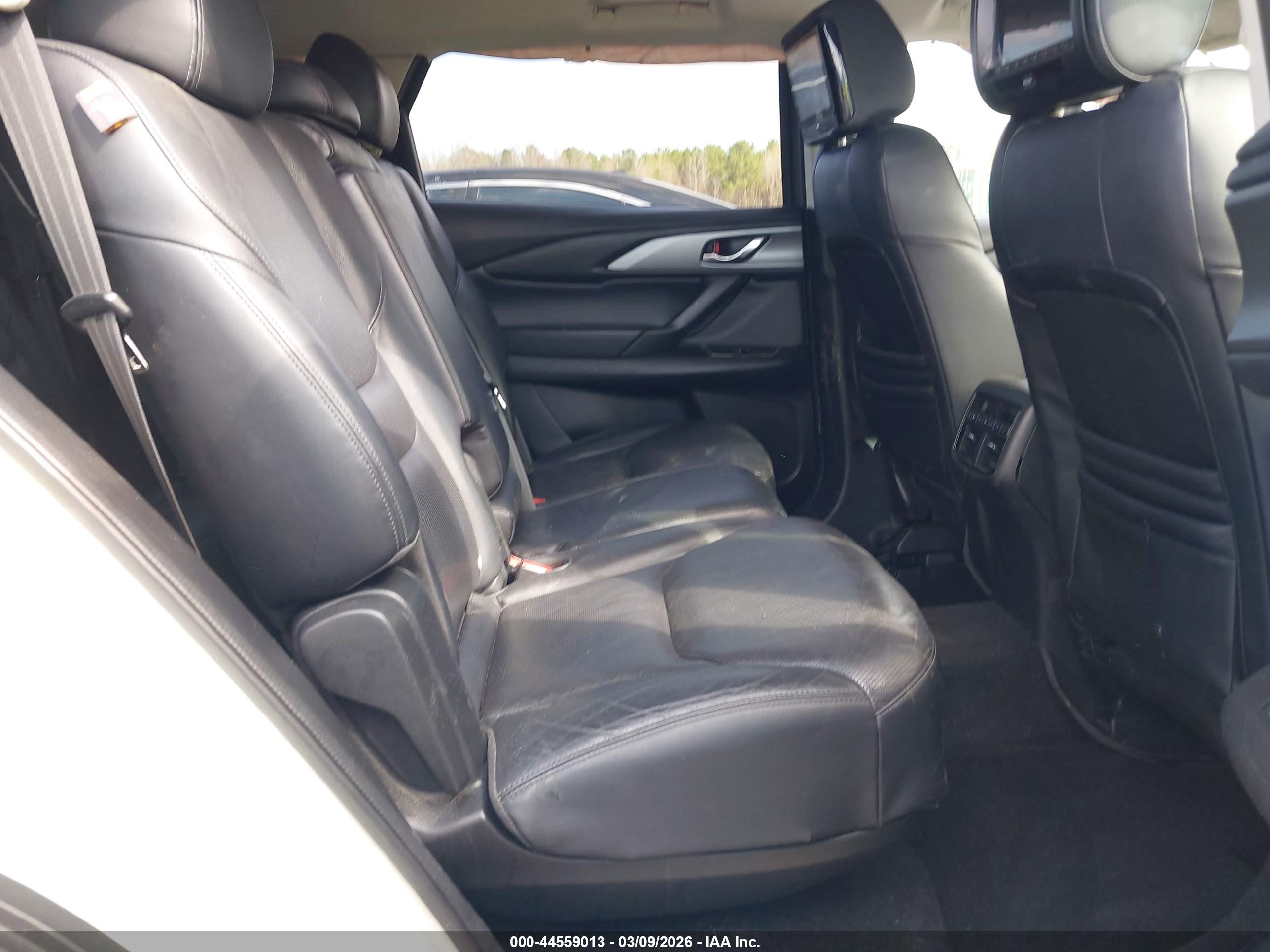MAZDA CX-9 image 8