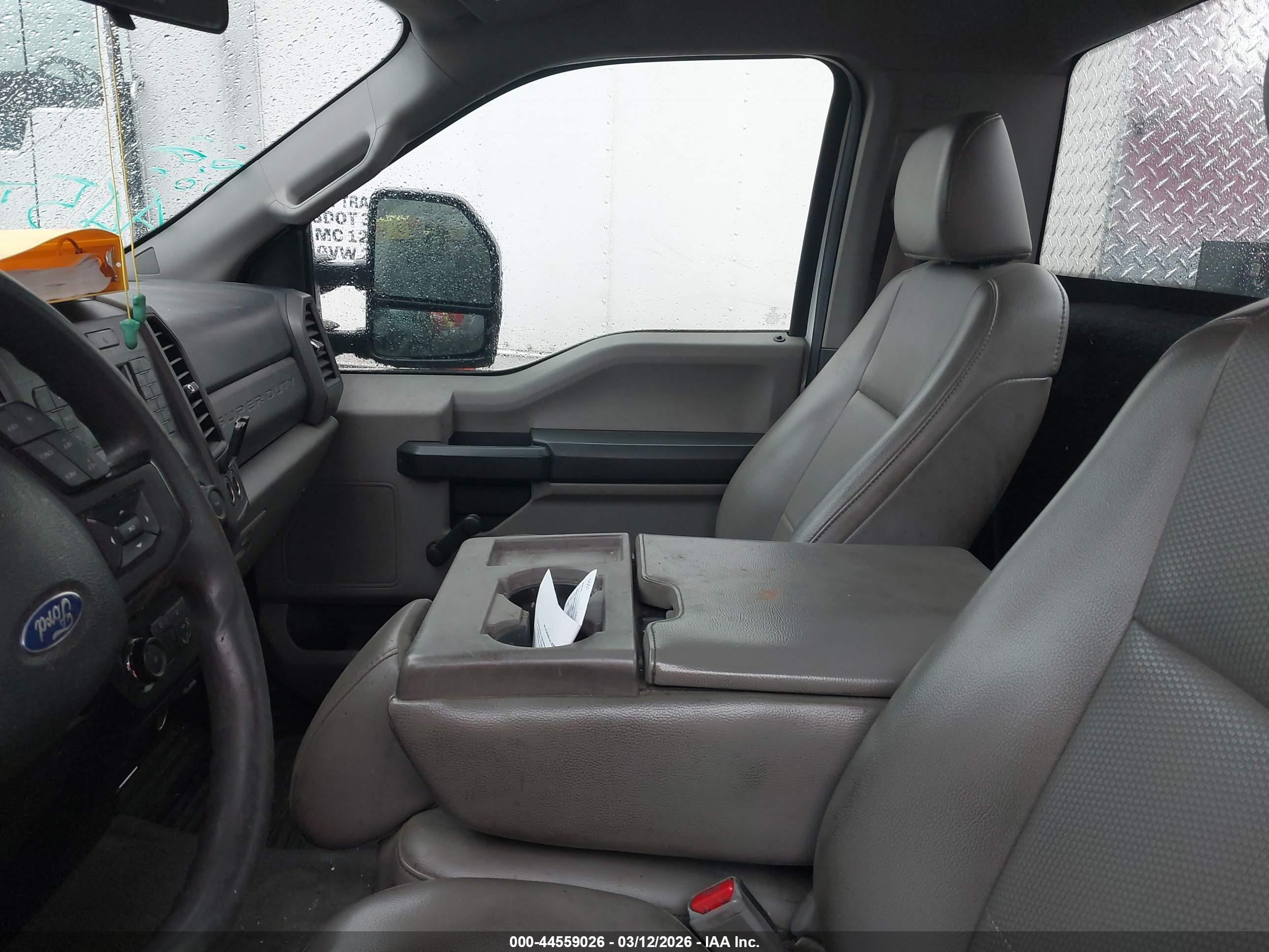 FORD F-350 image 8
