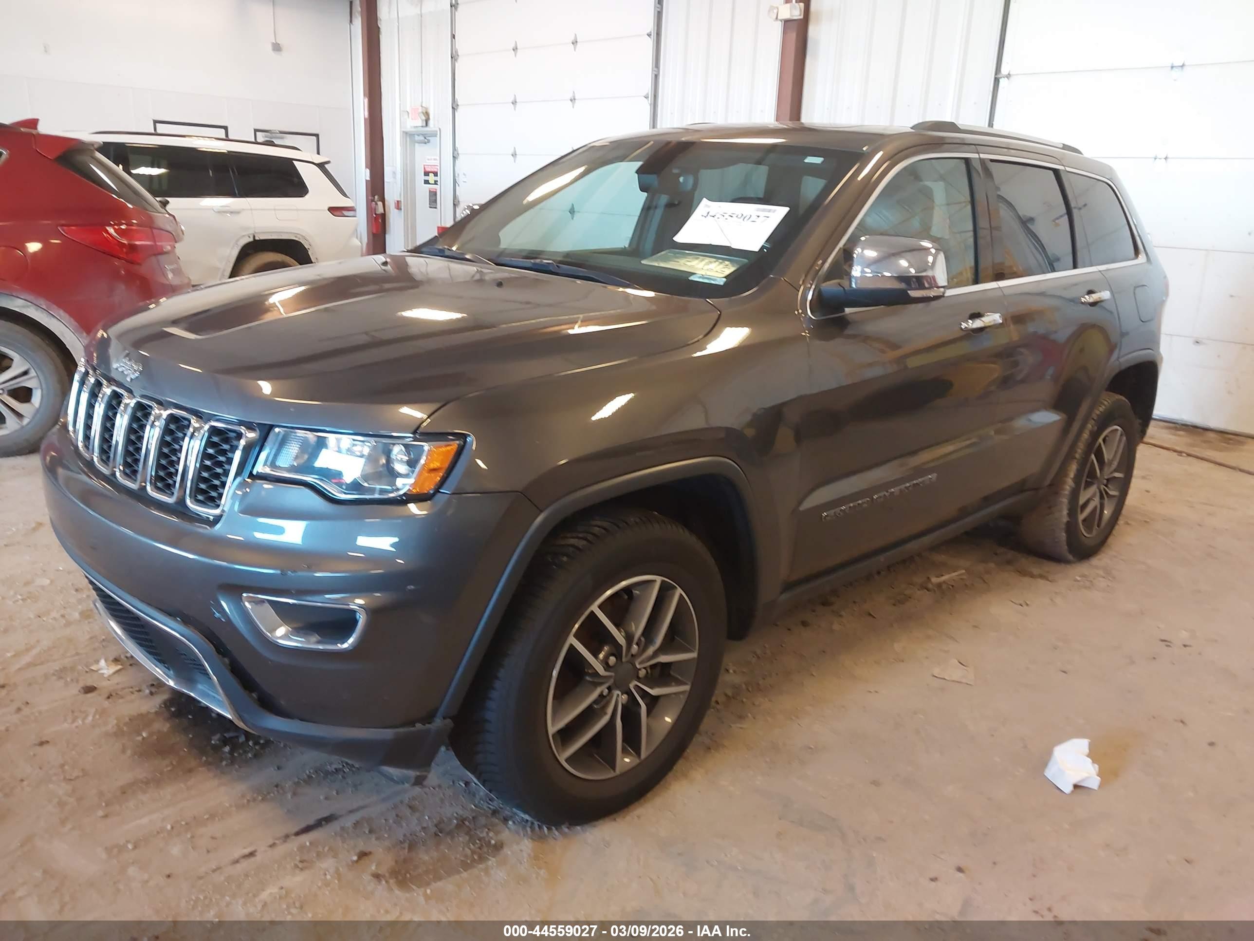 JEEP GRAND image 2