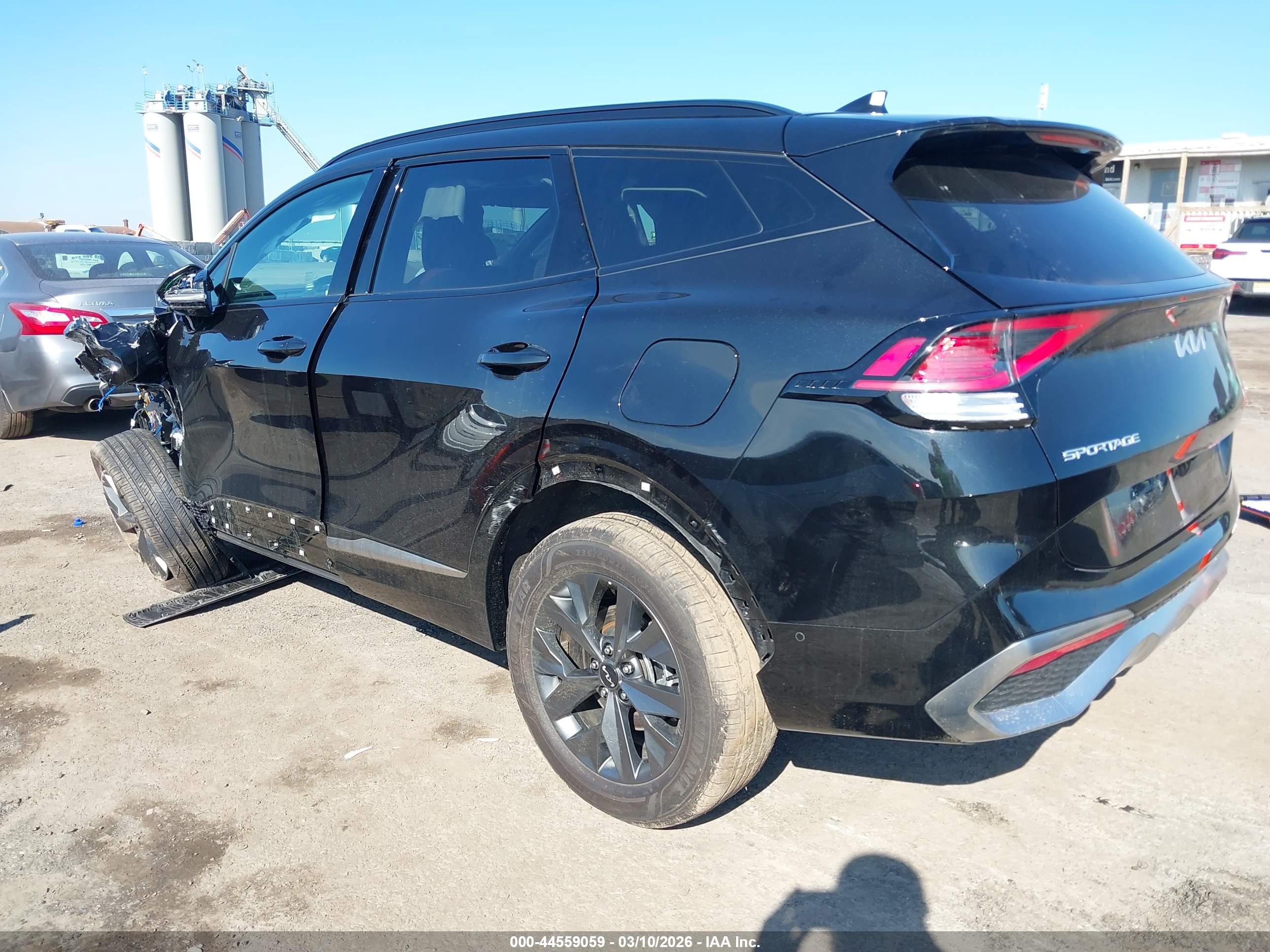 KIA SPORTAGE image 3