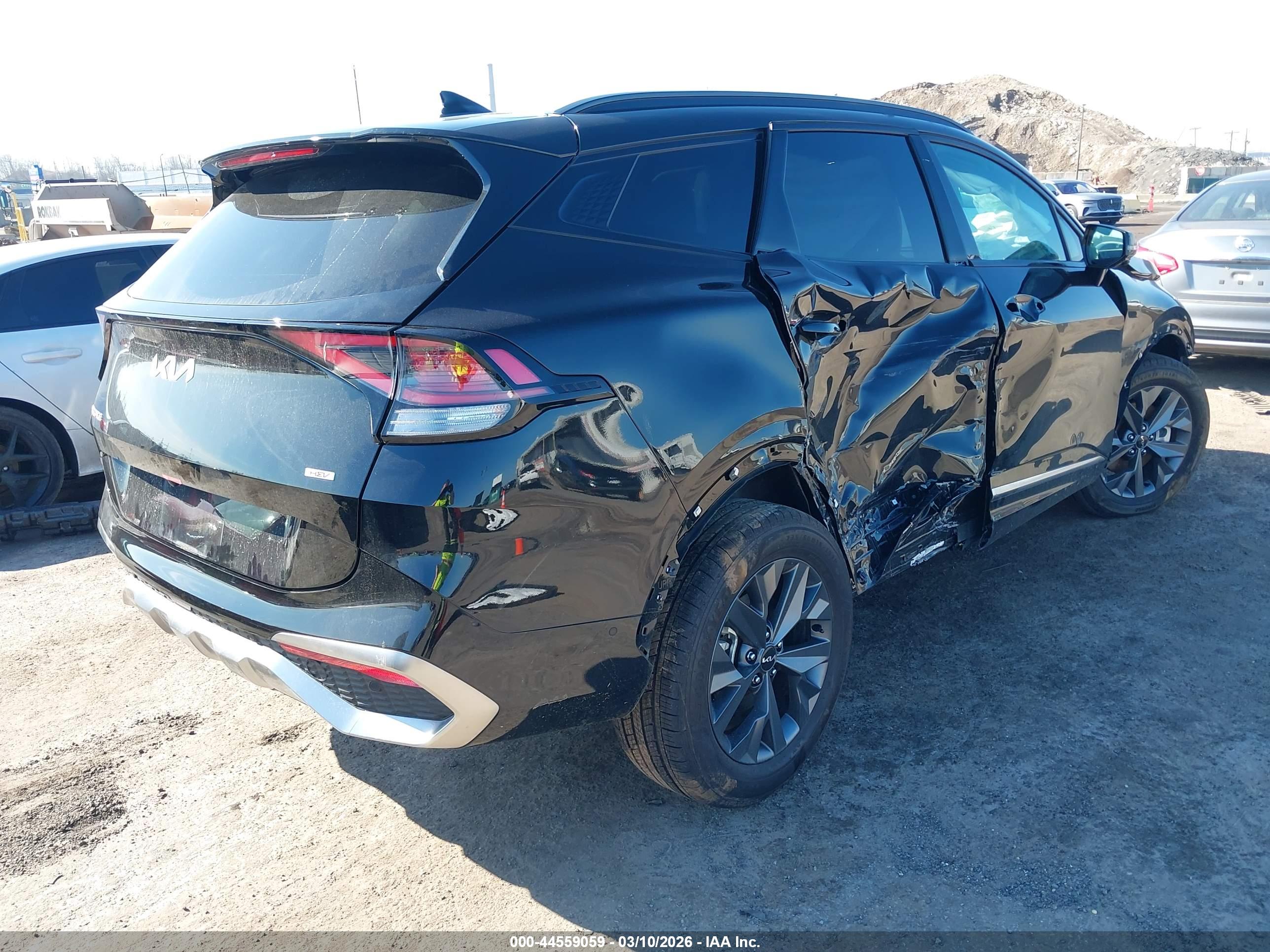 KIA SPORTAGE image 4