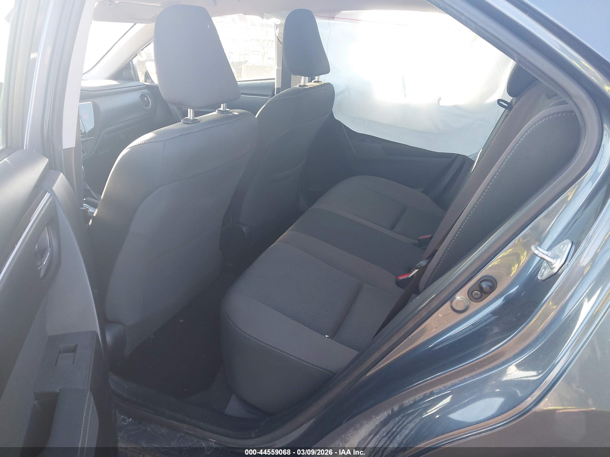 TOYOTA COROLLA image 8