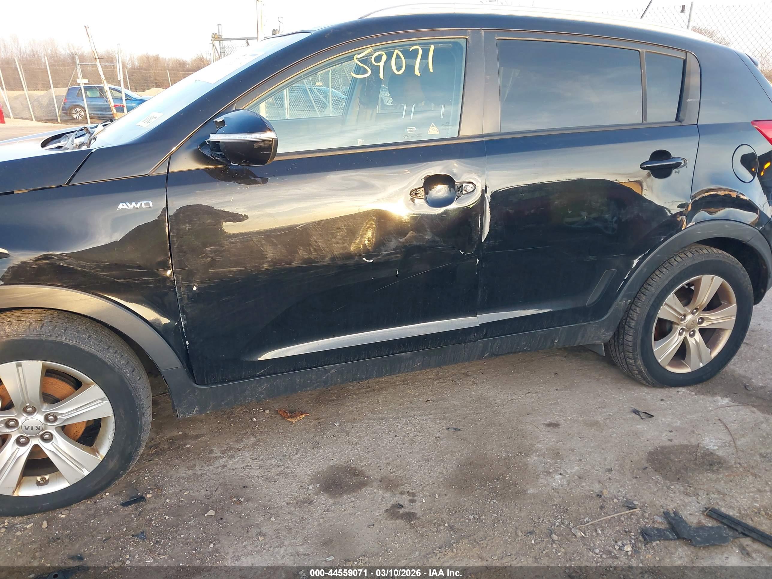KIA SPORTAGE image 6
