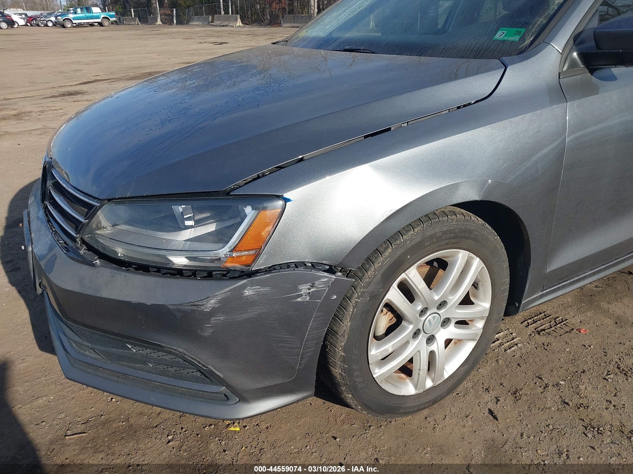 VOLKSWAGEN JETTA image 6