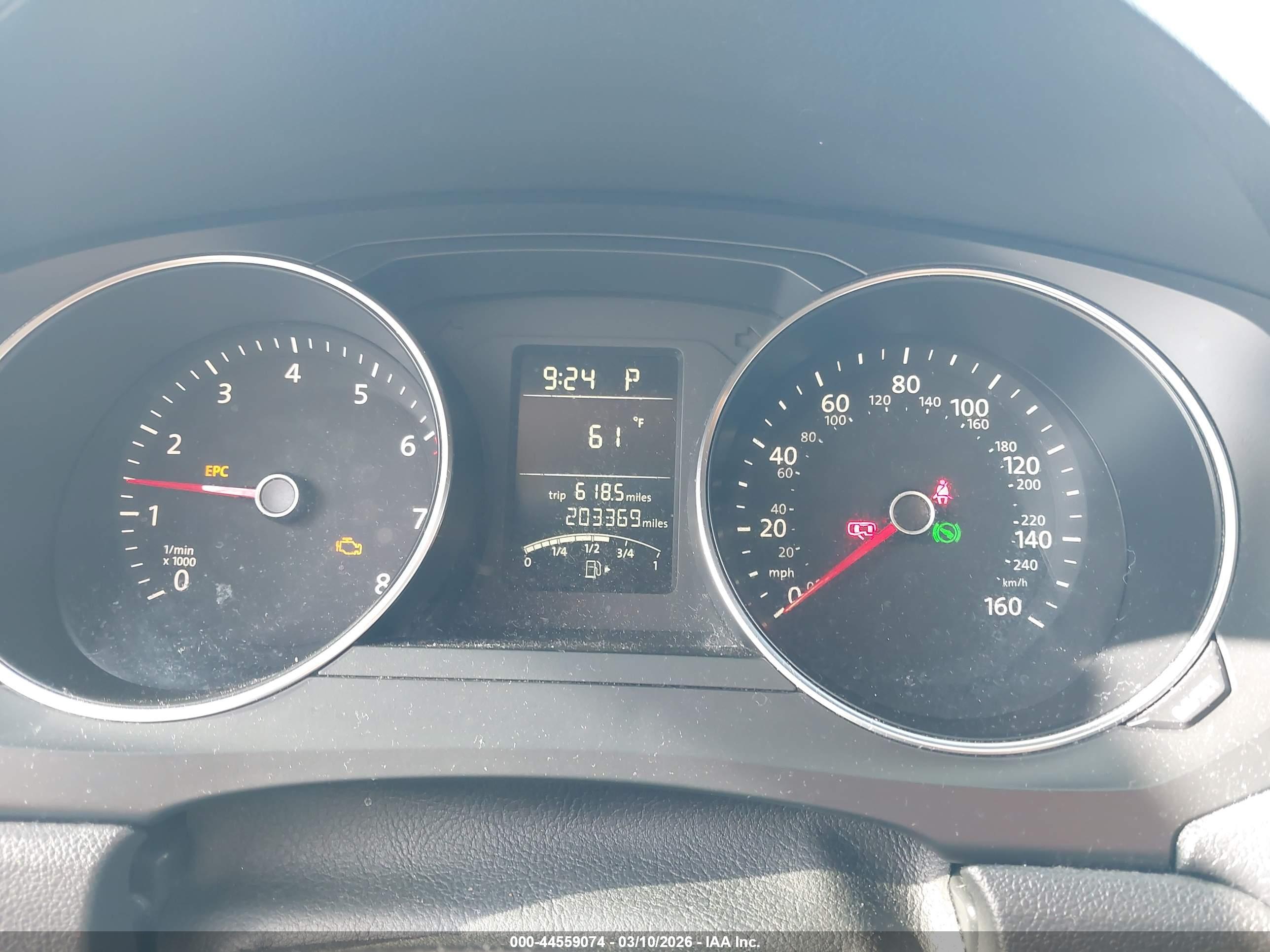 VOLKSWAGEN JETTA image 7