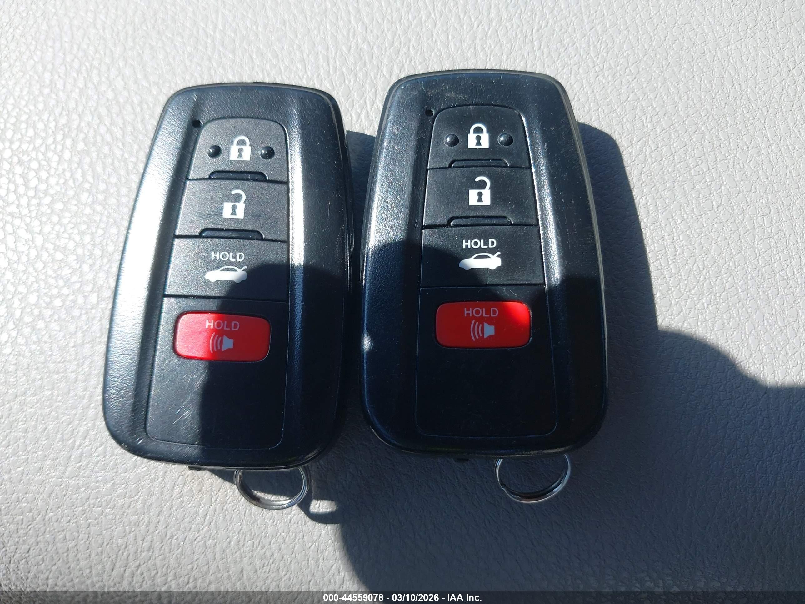 TOYOTA CAMRY image 11