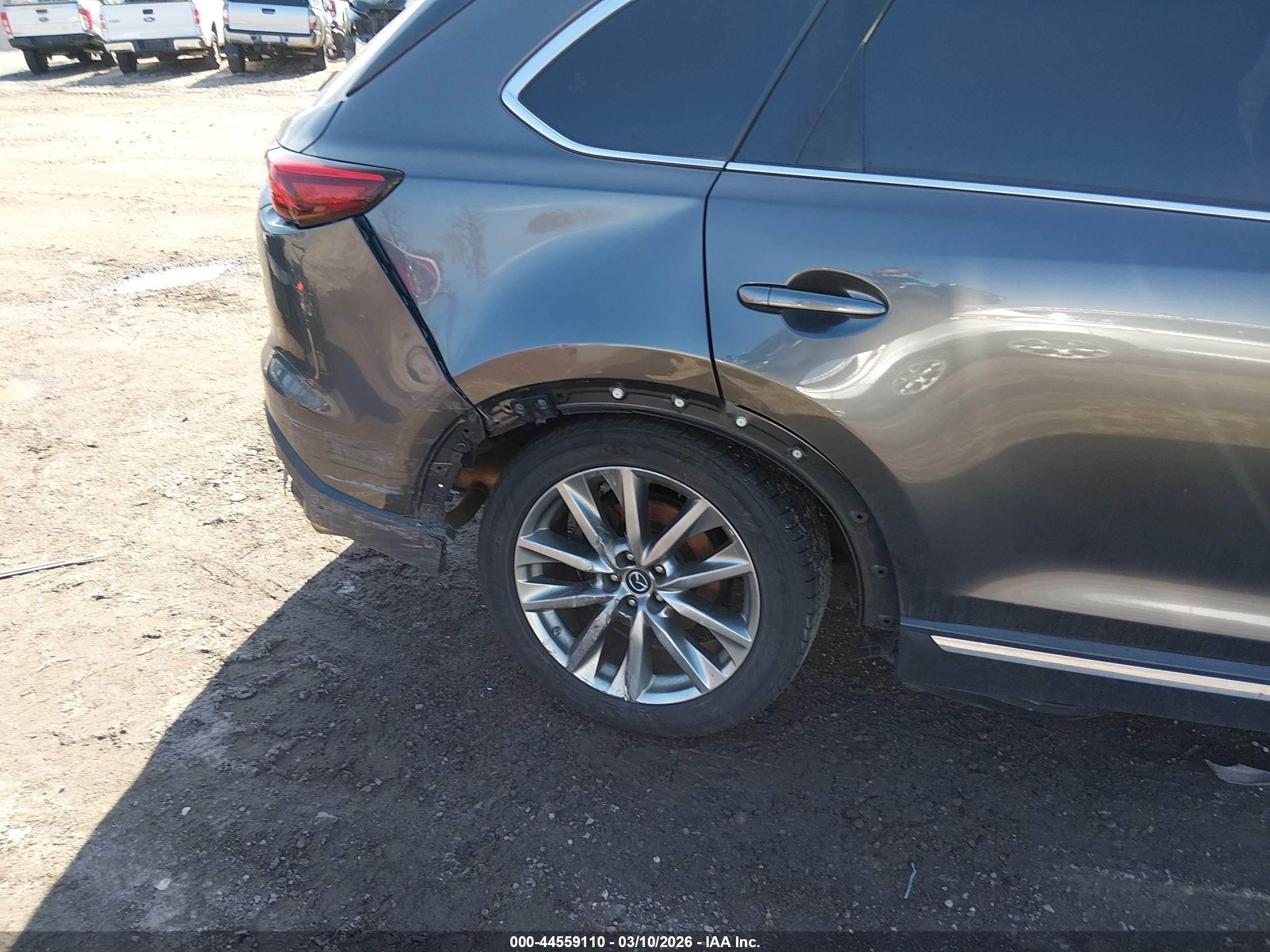 MAZDA CX-9 image 6