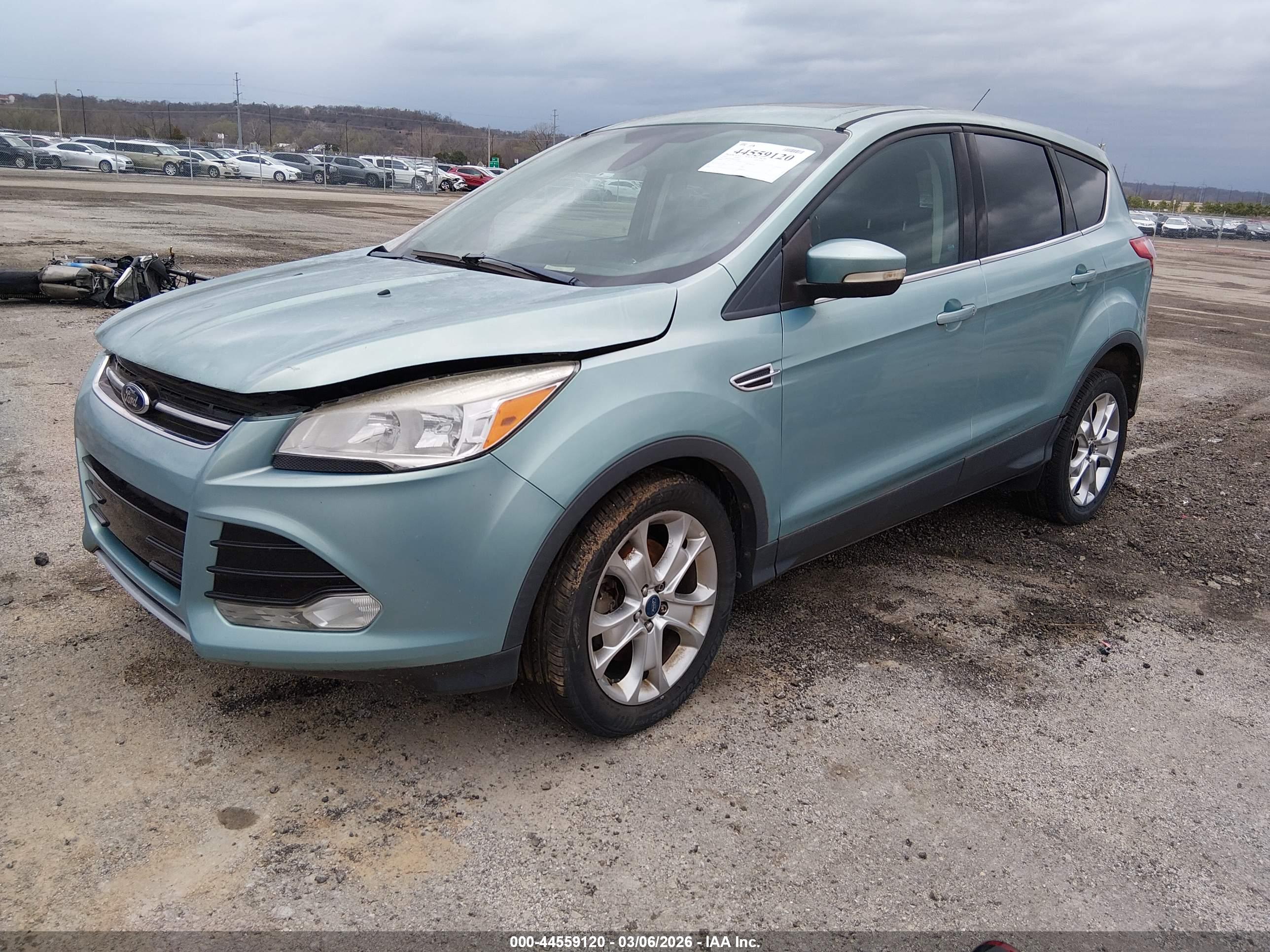 FORD ESCAPE image 2