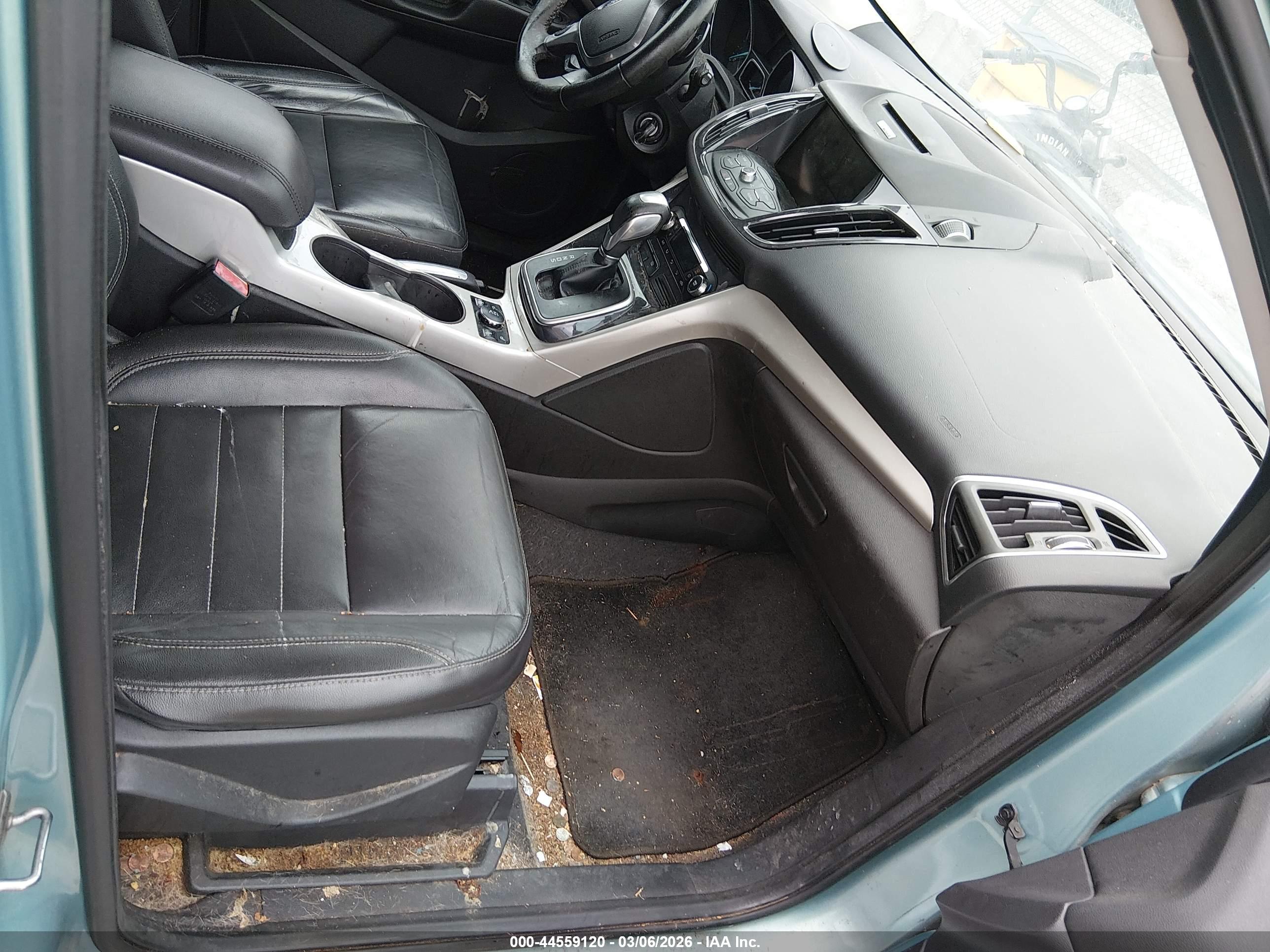 FORD ESCAPE image 5