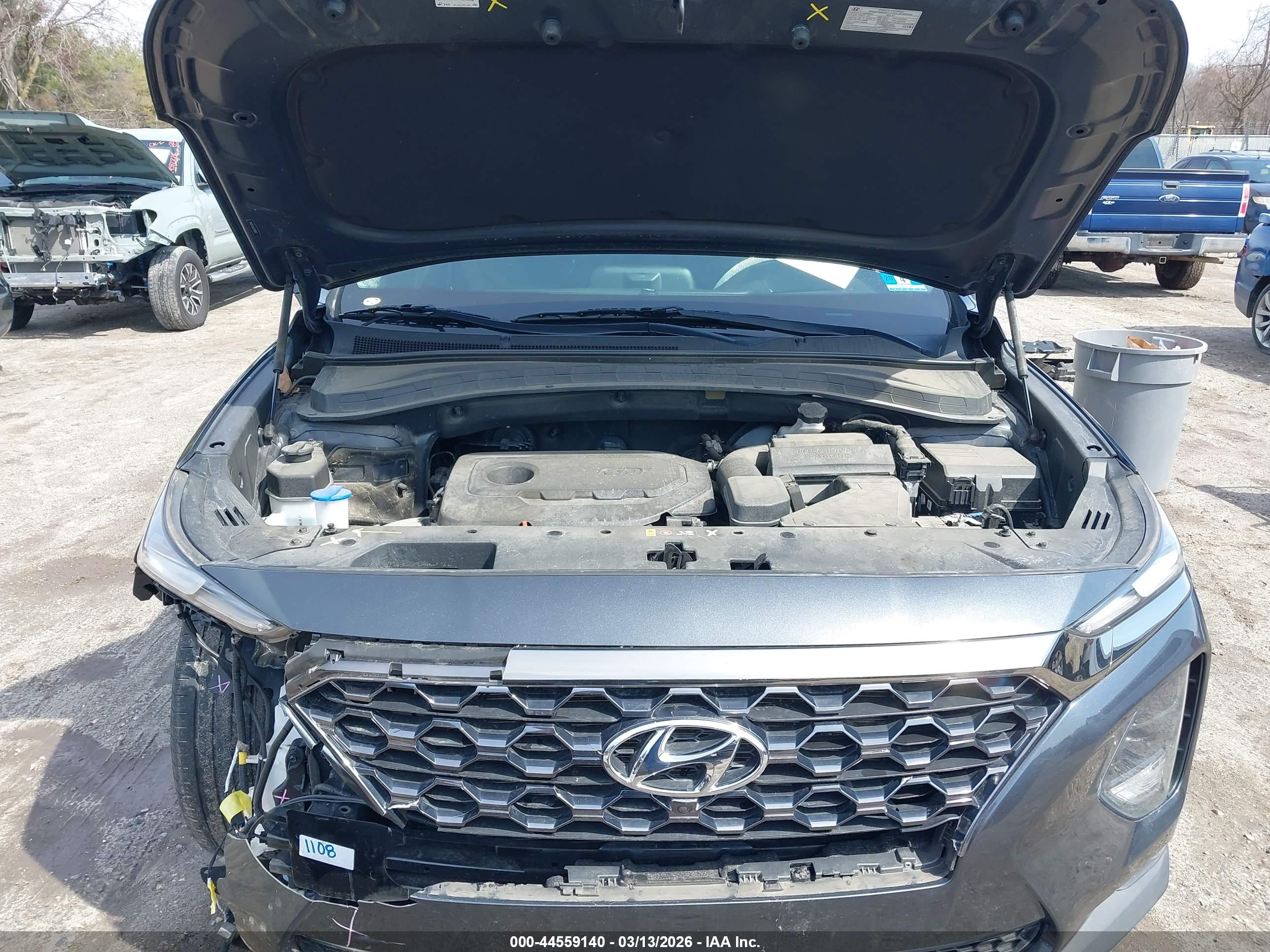 HYUNDAI SANTA image 10