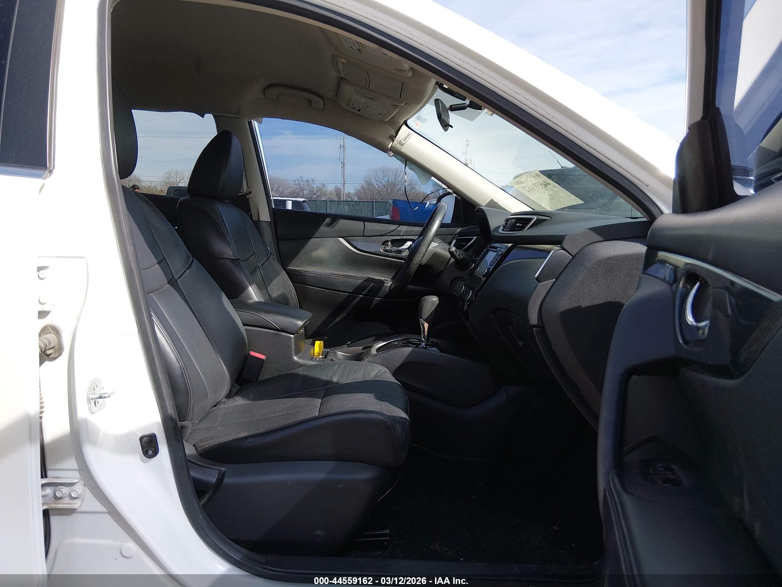 NISSAN ROGUE image 5