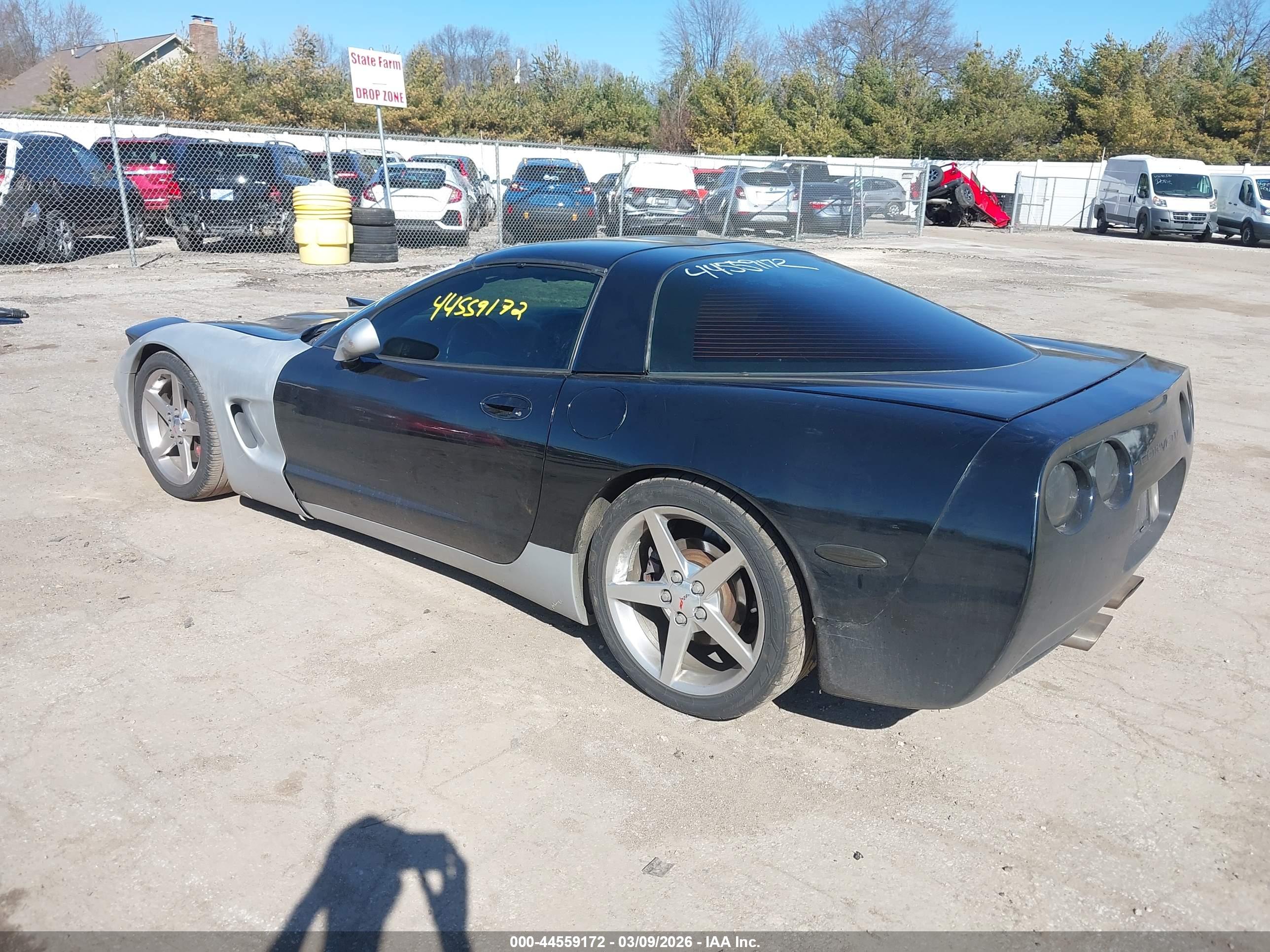 CHEVROLET CORVETTE image 3