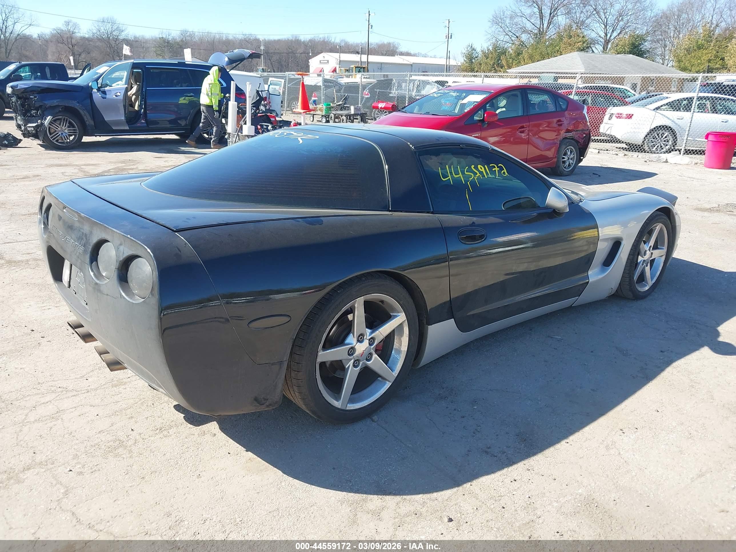 CHEVROLET CORVETTE image 4