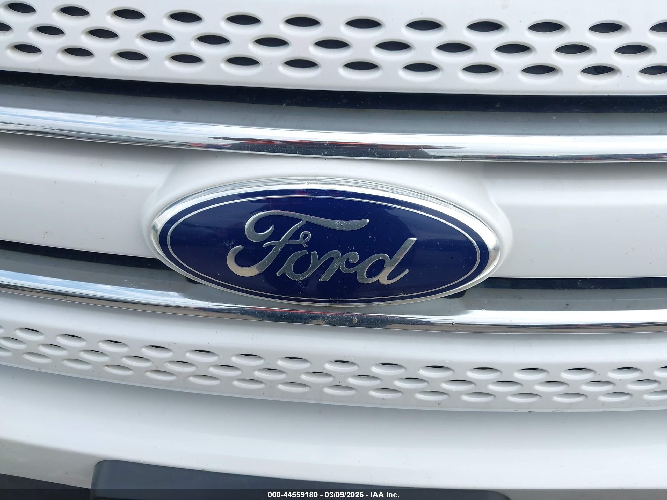 FORD EXPLORER image 6