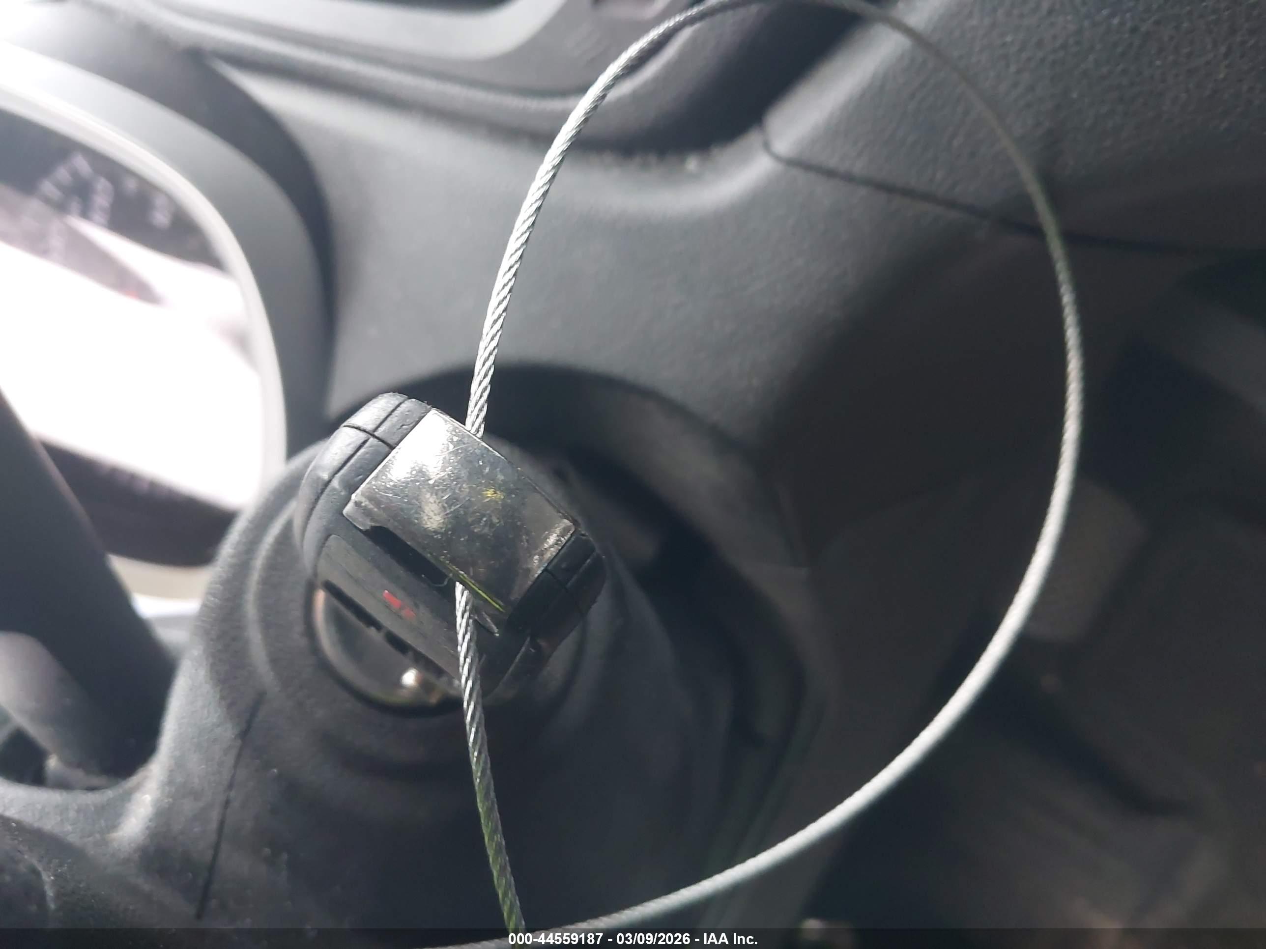 CHEVROLET EQUINOX image 11