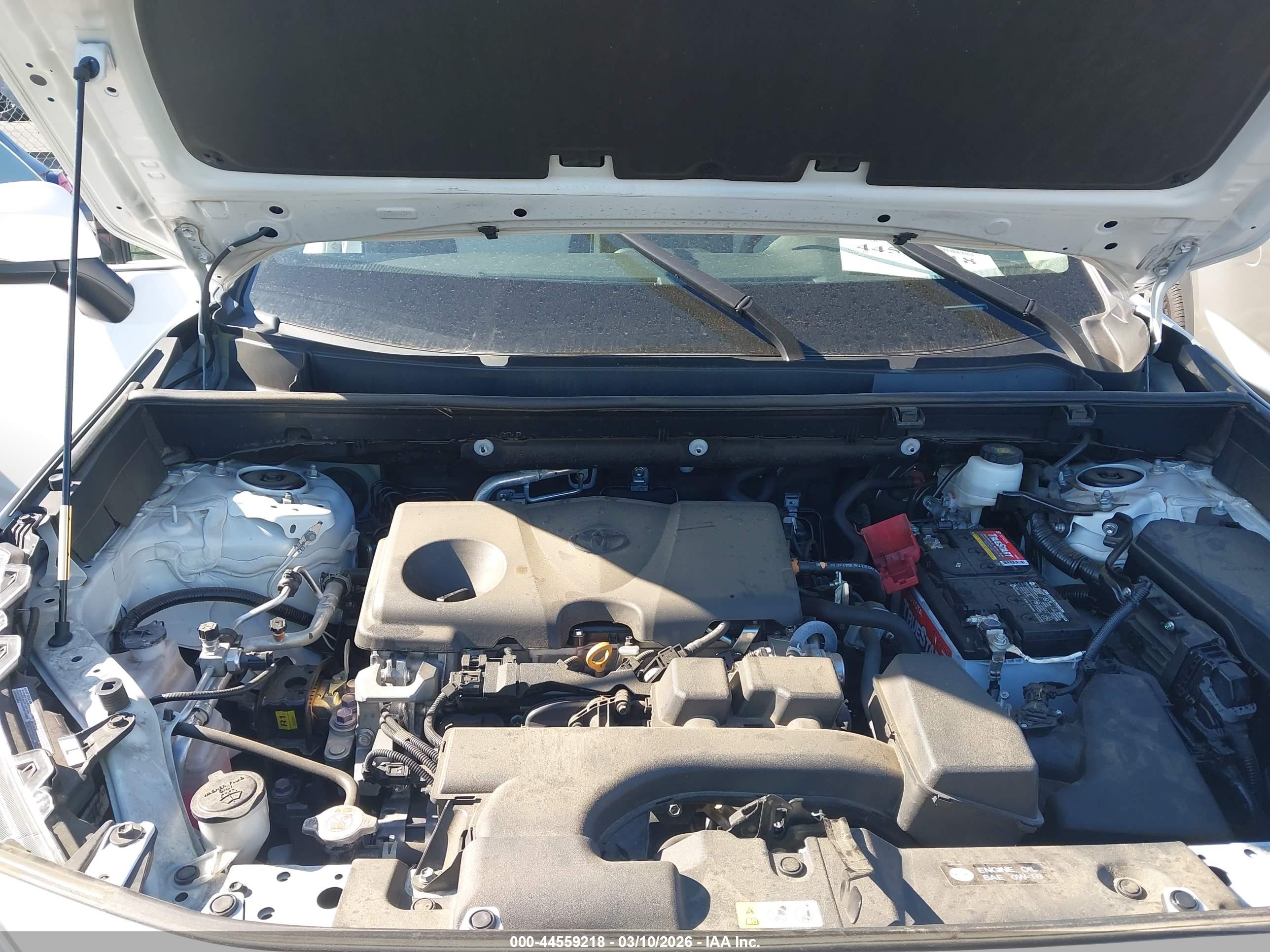 TOYOTA RAV4 image 10