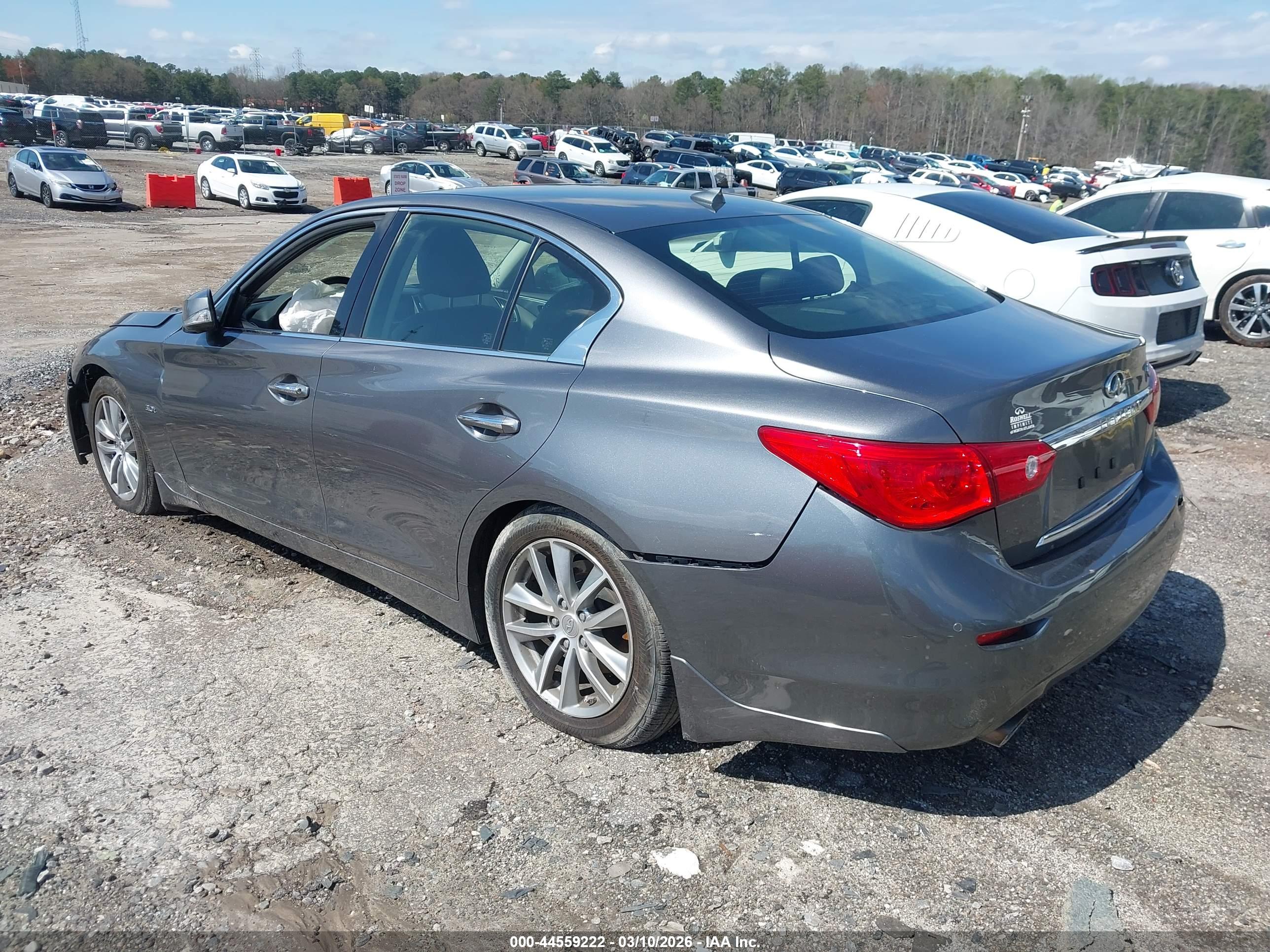 INFINITI Q50 image 3