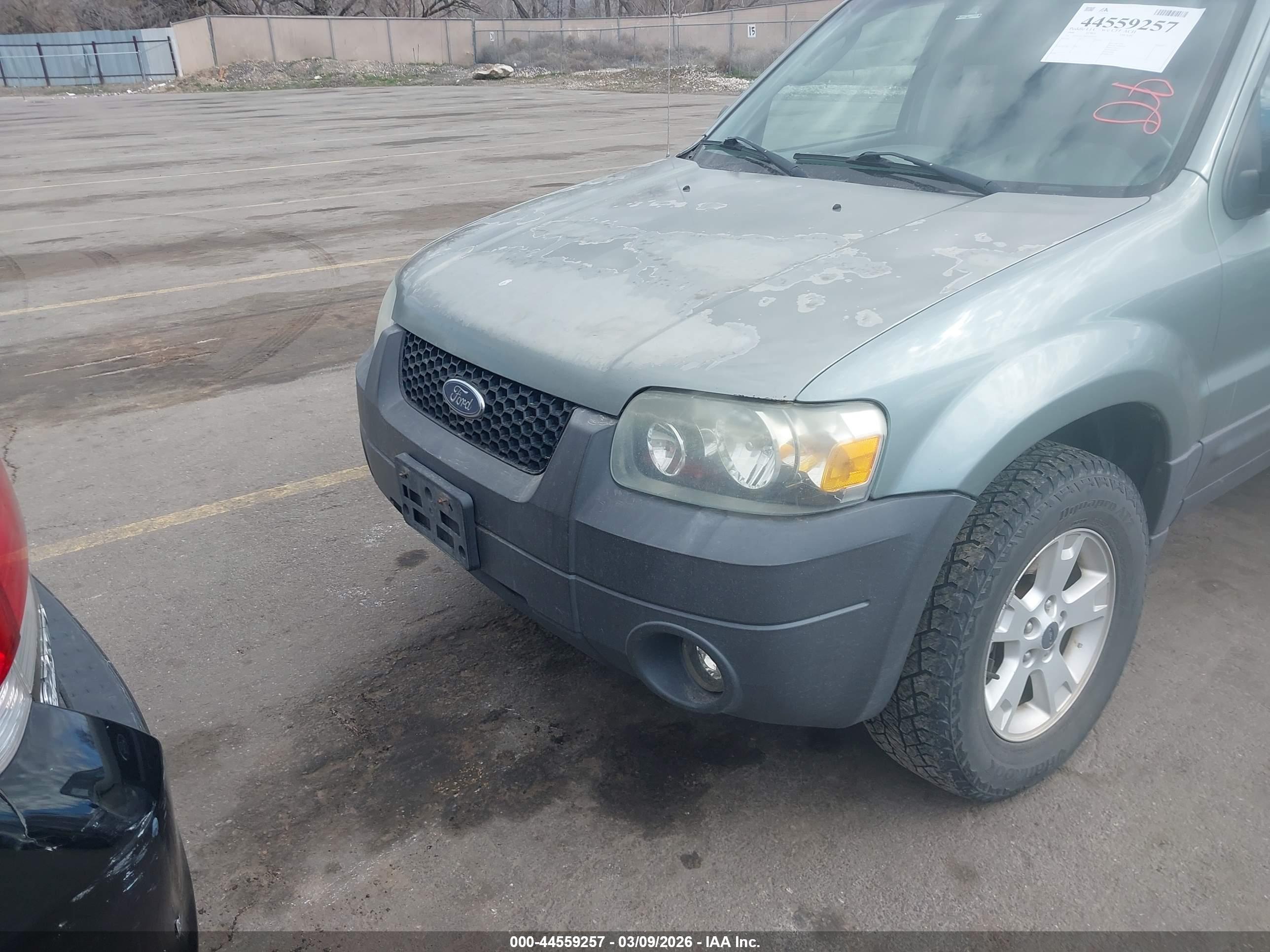 FORD ESCAPE image 6