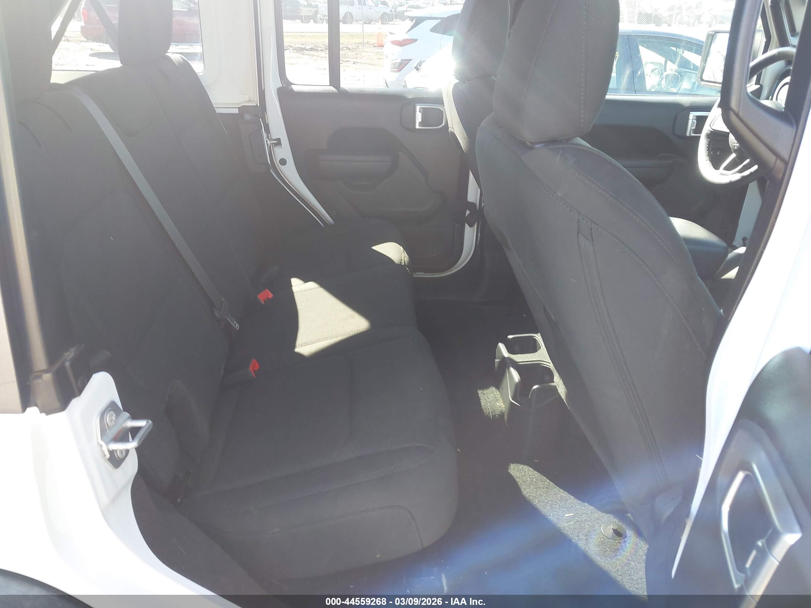 JEEP WRANGLER image 8