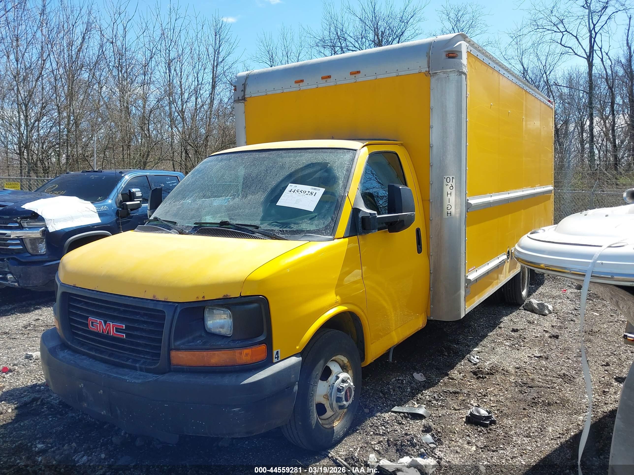 GMC SAVANA image 2