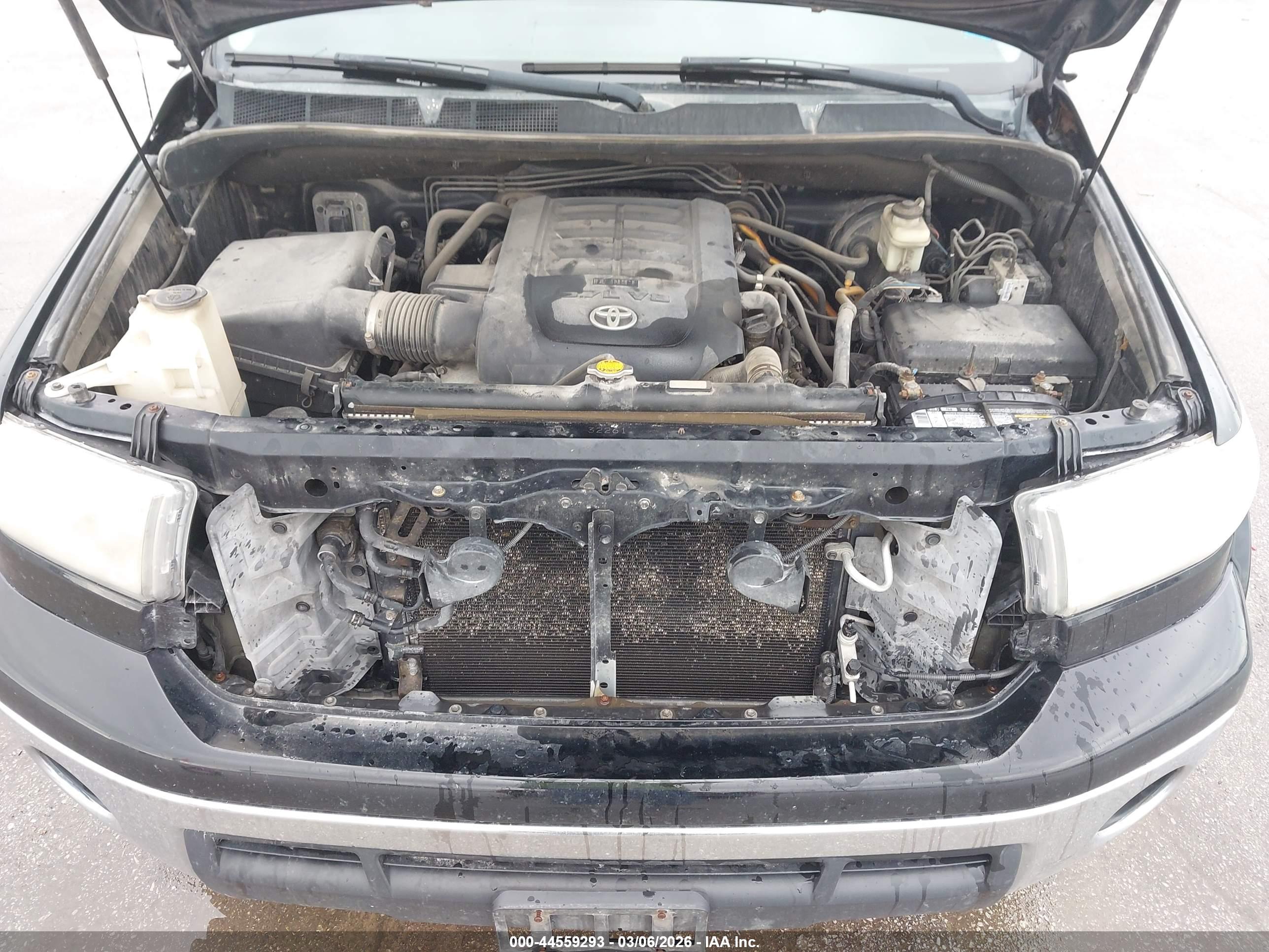 TOYOTA TUNDRA image 10