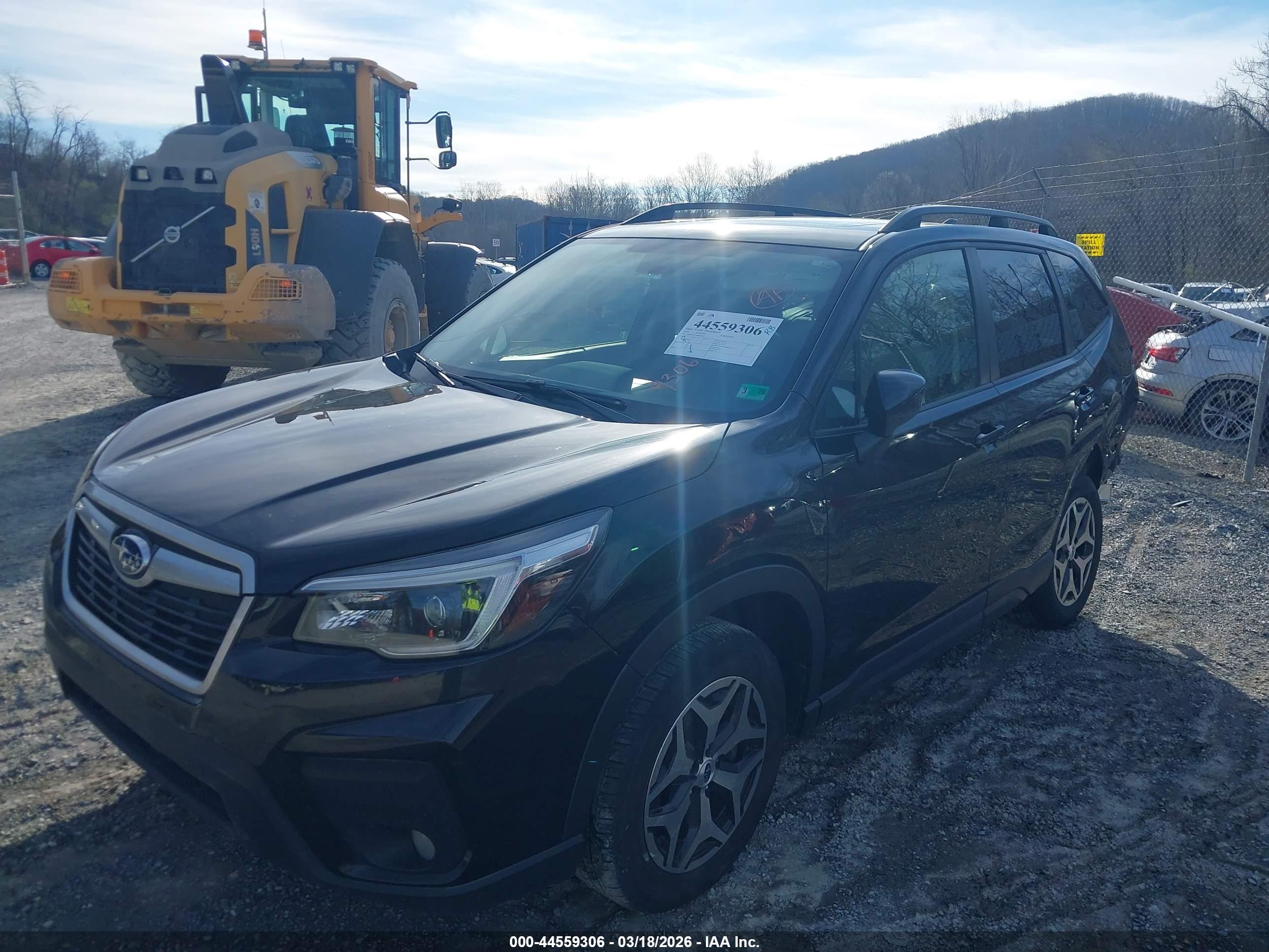 SUBARU FORESTER image 2