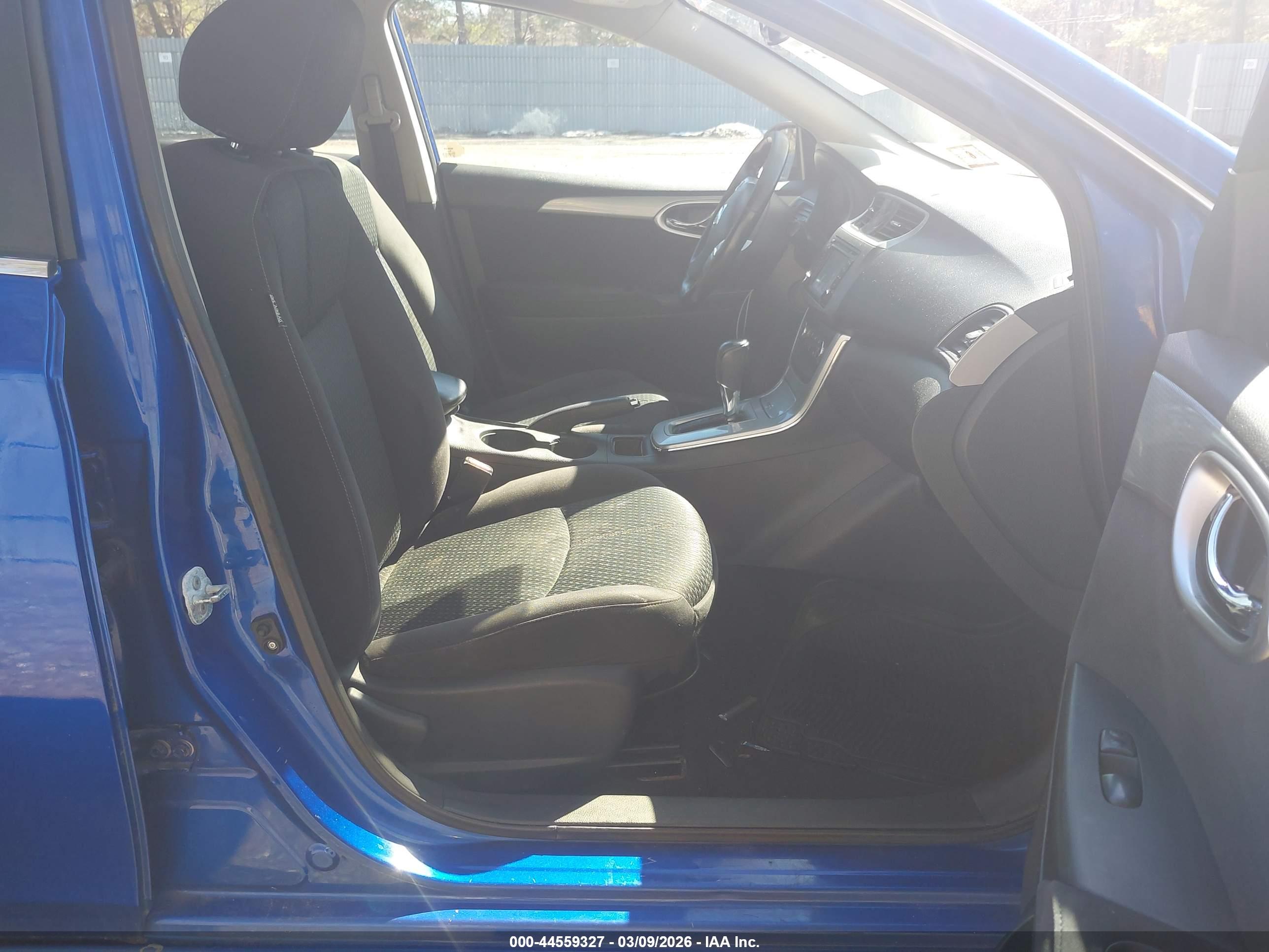 NISSAN SENTRA image 5